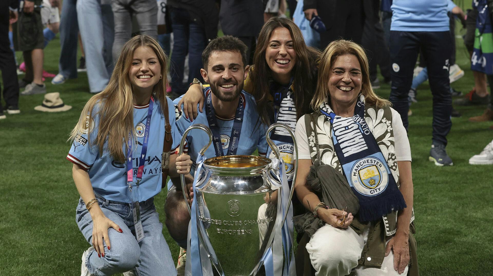 Bernardo Silvas 2023 har været intet mindre end fantastisk. Her har han vundet Premier League og Champions League og er nu også både blevet gift og afsløret, at han skal være far for første gang.