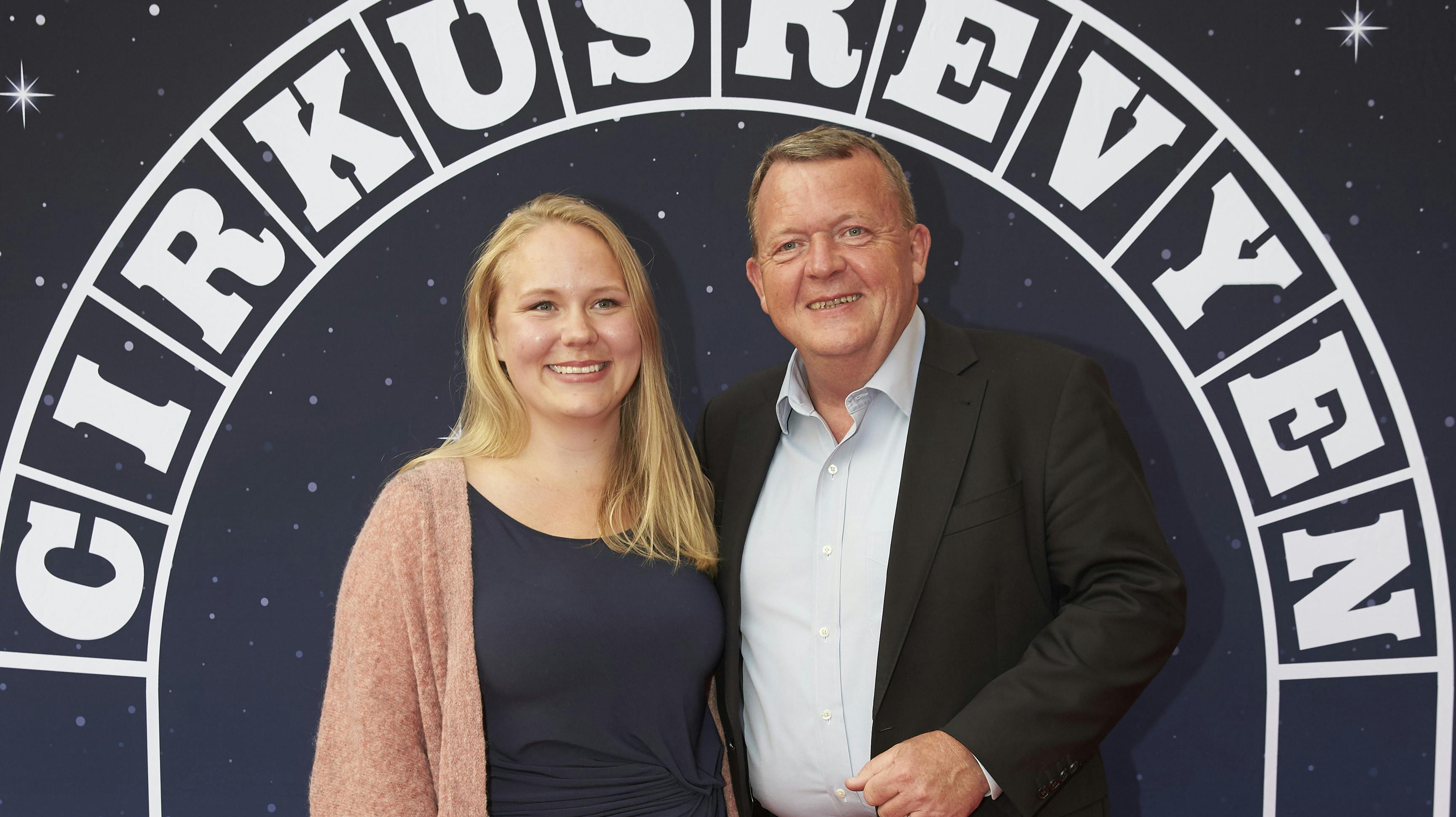 Lars Løkke Rasmussens datter Lisa venter sig, og dermed kan Danmarks udenrigsminister se frem til at blive morfar.