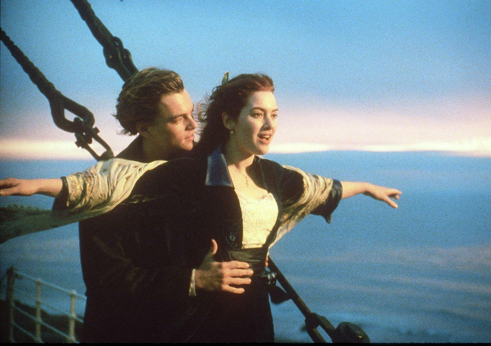 Actors Leonardo DiCaprio (L) and Kate Winslet (R) in a scene from the movie "Titanic" which was nominated for a record-tying 14 Academy Awards 10 February. "Titantic" won 11 Oscars, including Best Picture, Best Director and tied the 1959 movie "Ben Hur" for winning the most Oscars of any movie. AFP PHOTO Paramount Pictures/20th Century Fox/mn //