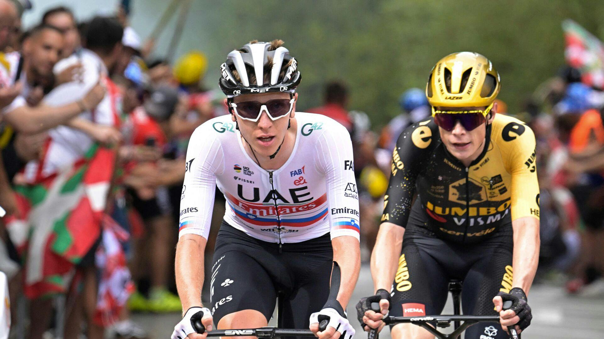 Tadej Pogacar tabte meget tid på onsdagens etape til Jonas Vingegaard. Men det var nyheder han fik overbragt efter han kom i mål, som gjorde Pogacar mere trist.