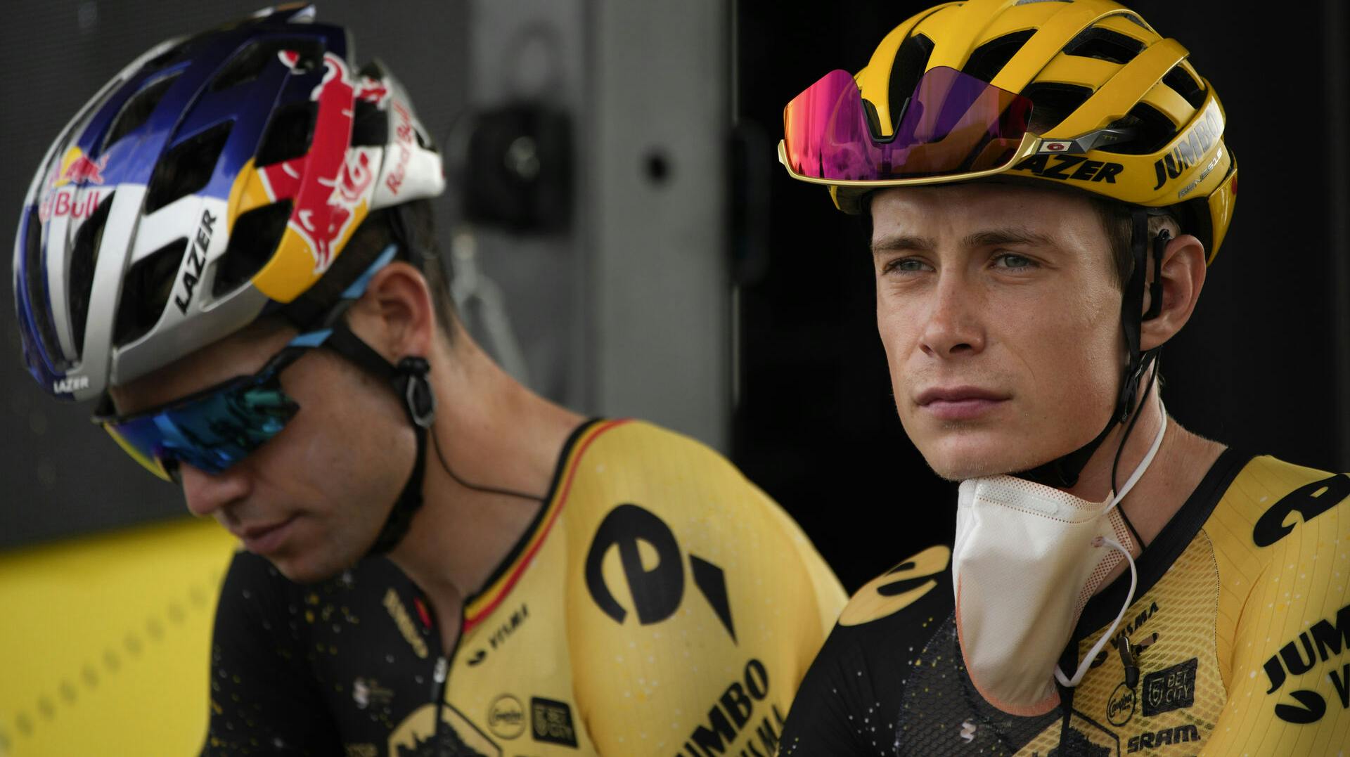 Det er ikke sikkert, at Jonas Vingegaard får glæden af Wout van Aert hele vejen til Paris. Konen er nemlig højgravid og det kan sætte en stopper for hans Tour de France.