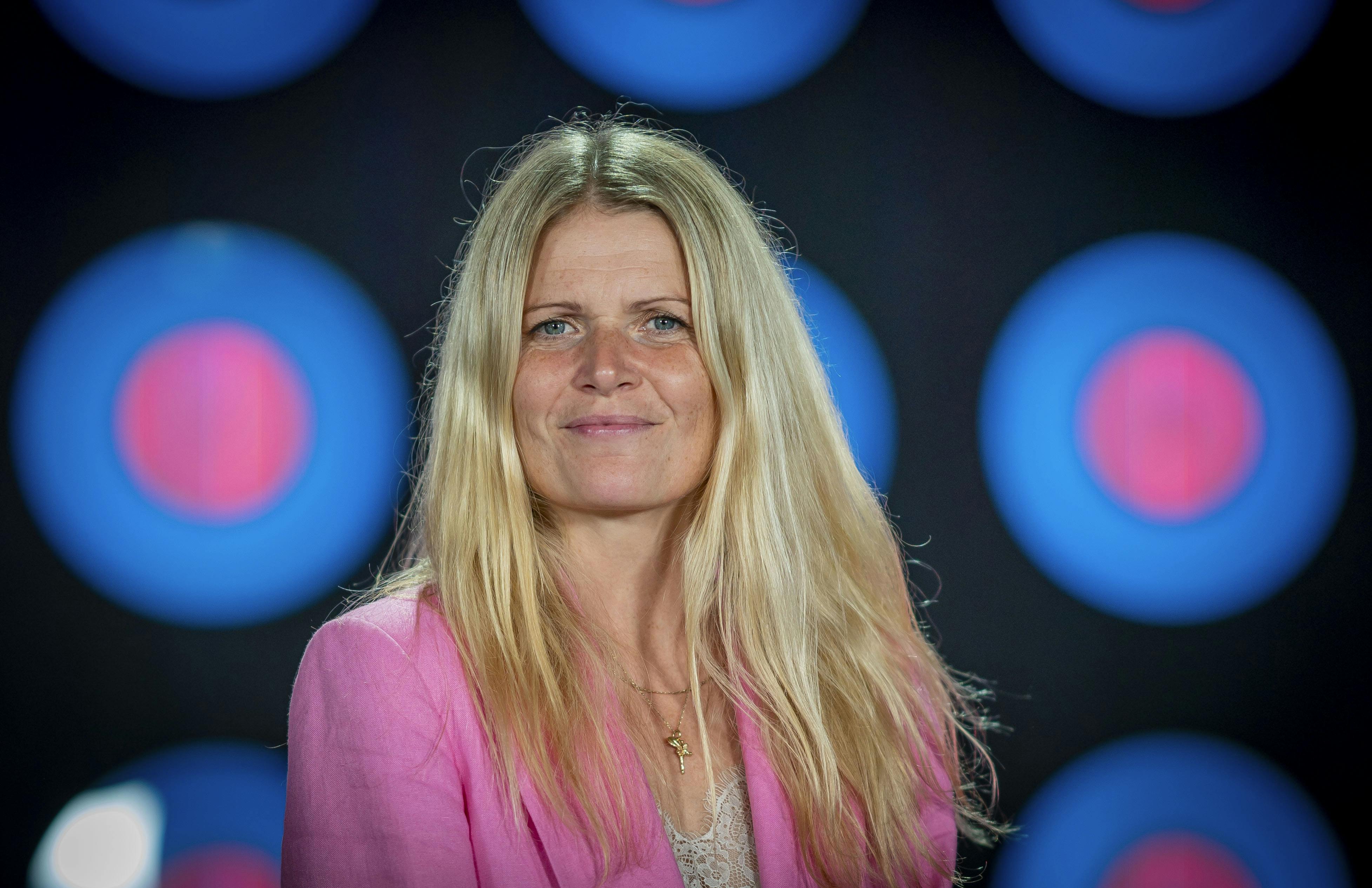 Efter 17 år hos TV 2 er tv-eventyret slut for Signe Frederikke Sigdal. 