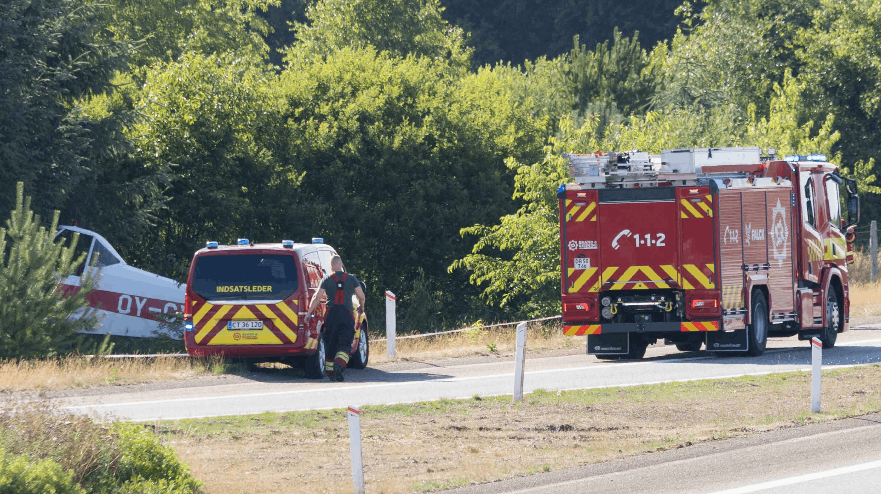 Et fly er styrtet ned nær Herningmotorvejen fredag aften.