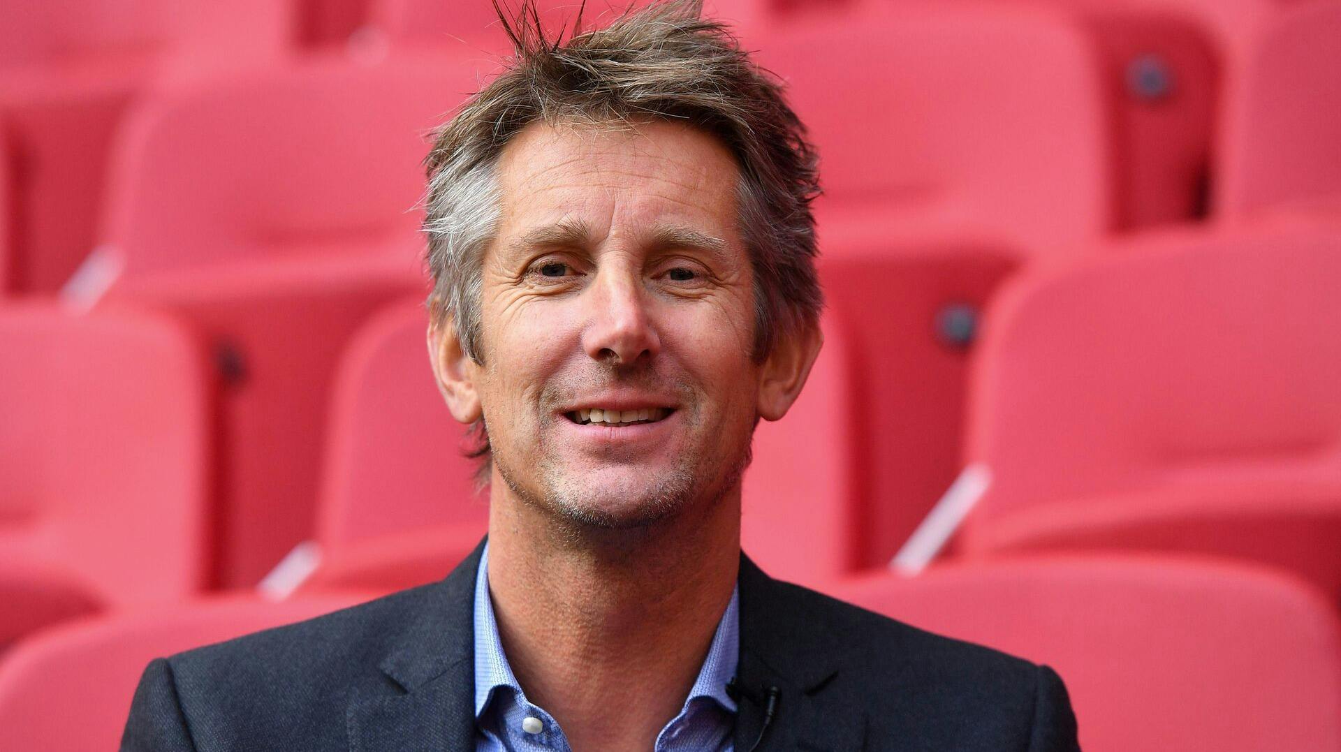 Edwin van der Sar er fortsat indlagt på intensivafdelingen efter at have fået en hjerneblødning. 