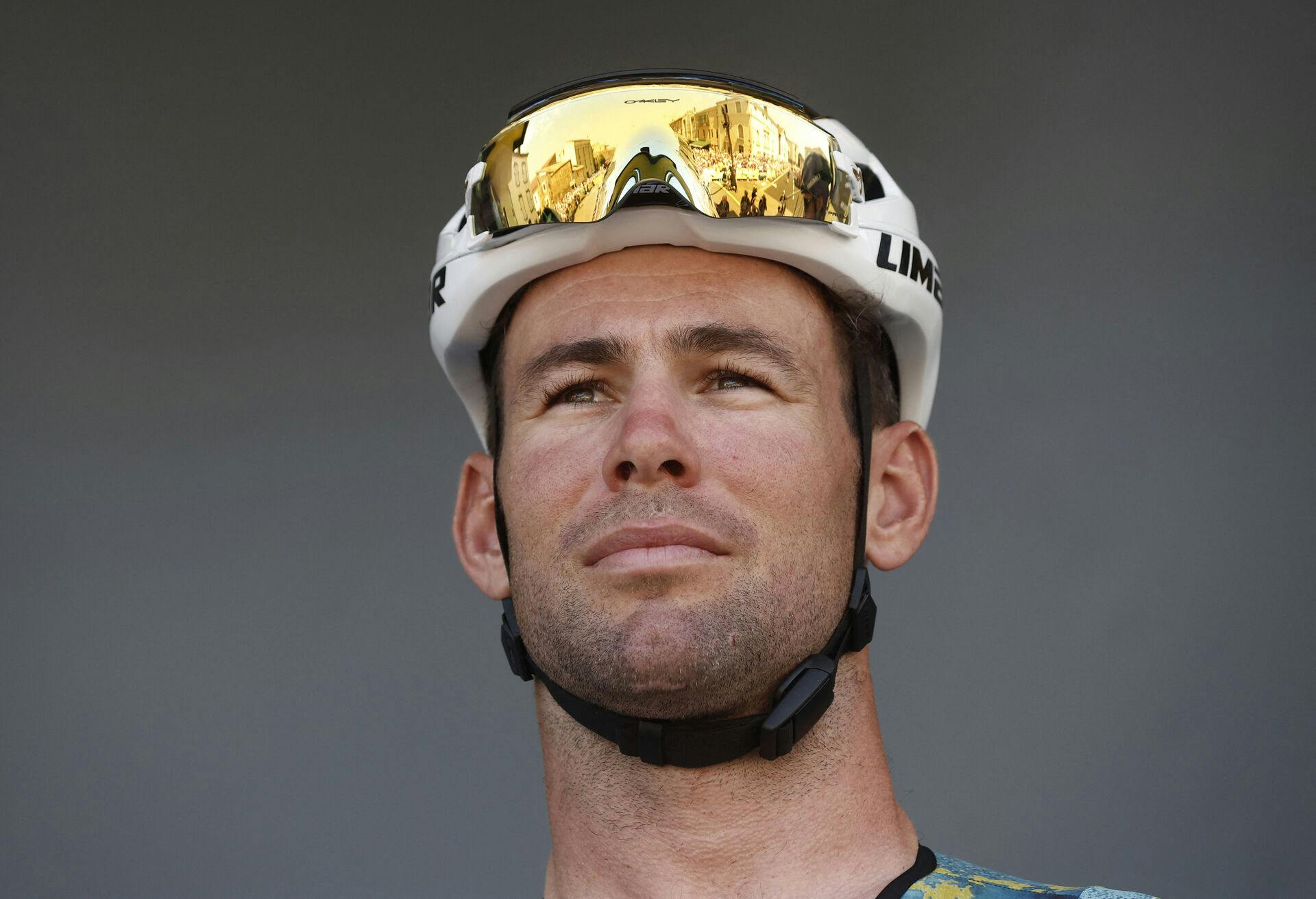 Cykelrytteren Mark Cavendish (Astana), der deler rekorden for flest etapesejre i Tour de France, er udgået af årets Tour efter et styrt på 8. etape.