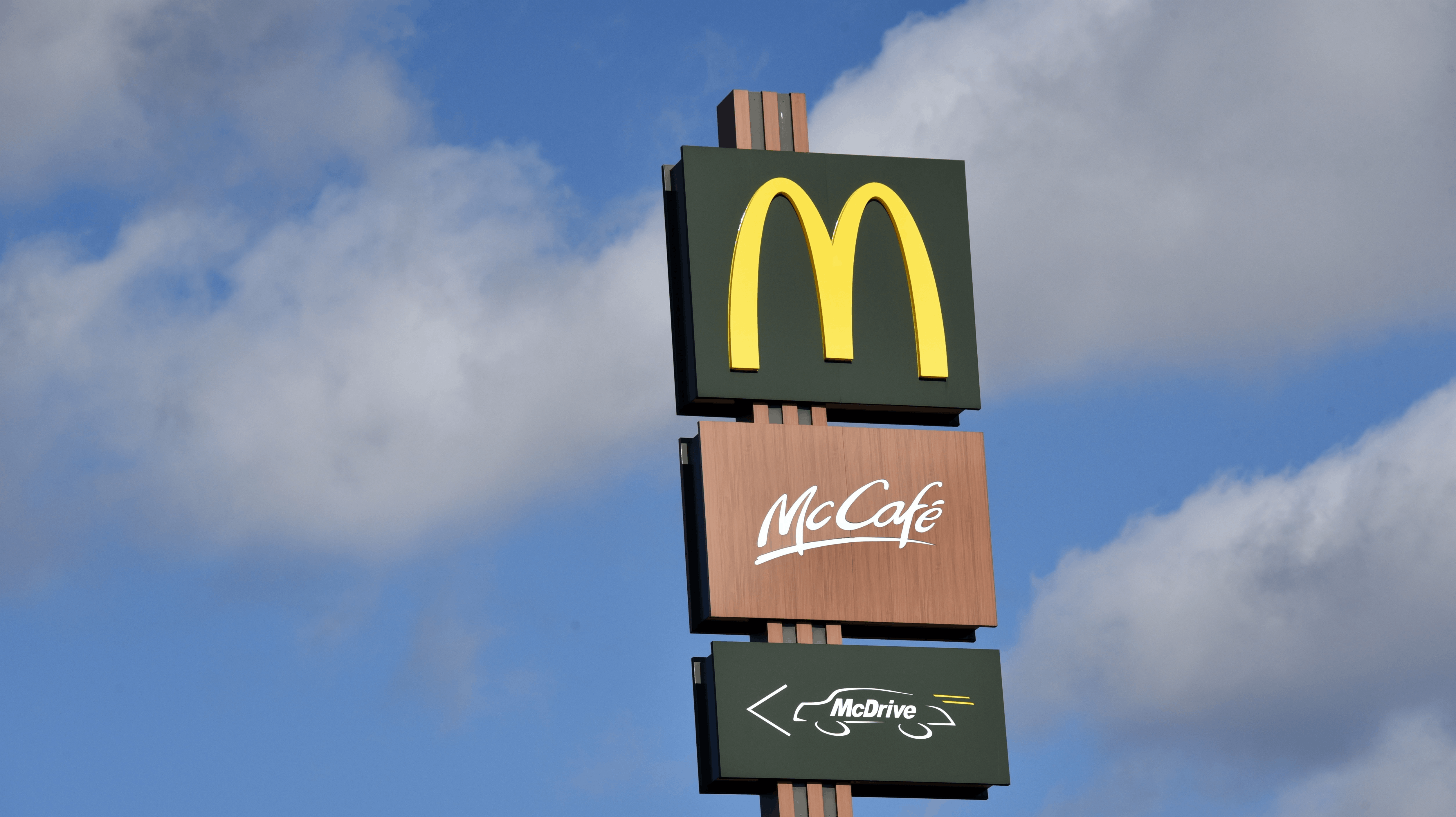 Manden blev taget med af politiet