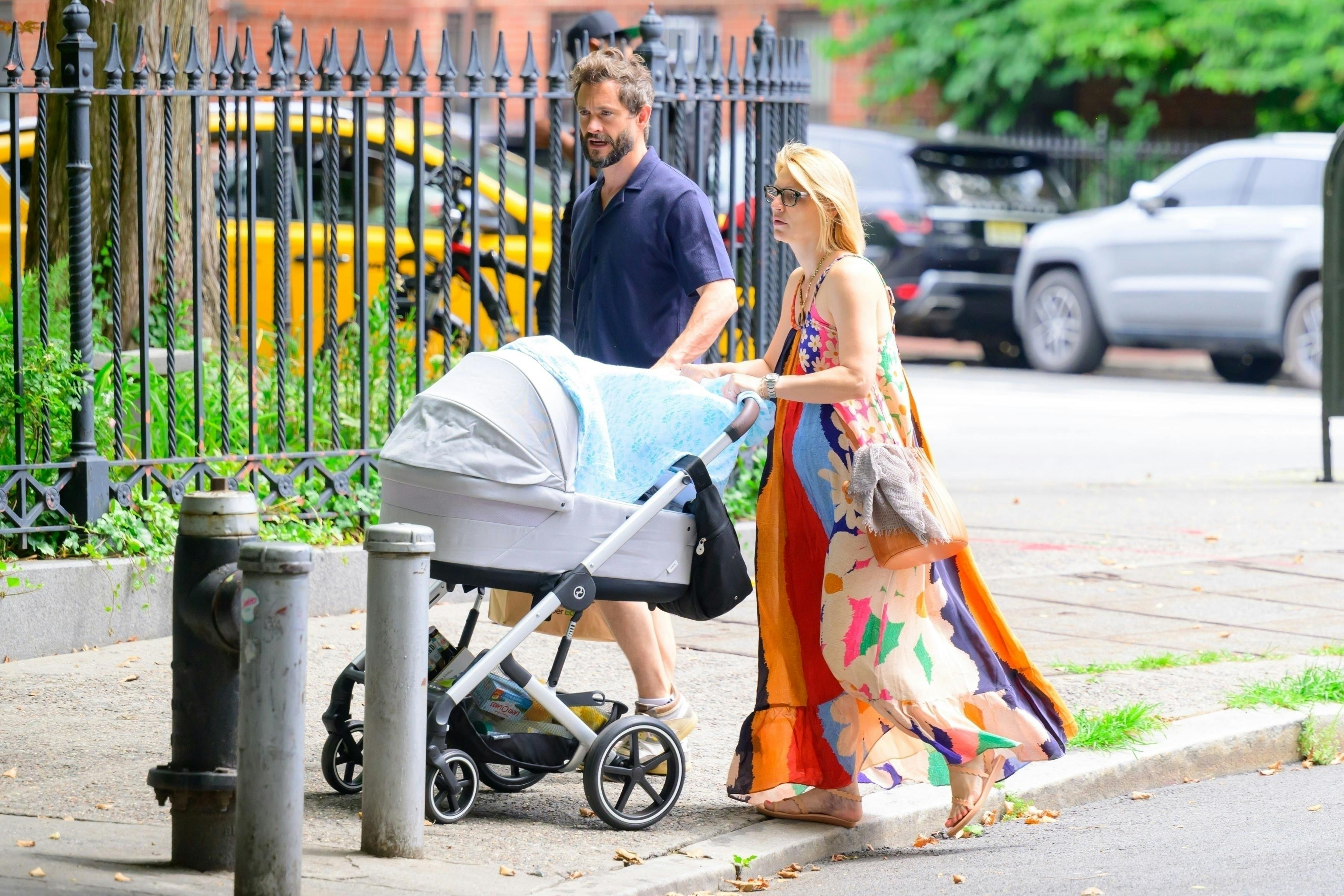 Alt tyder på, at en lille ny har meldt sin ankomst.