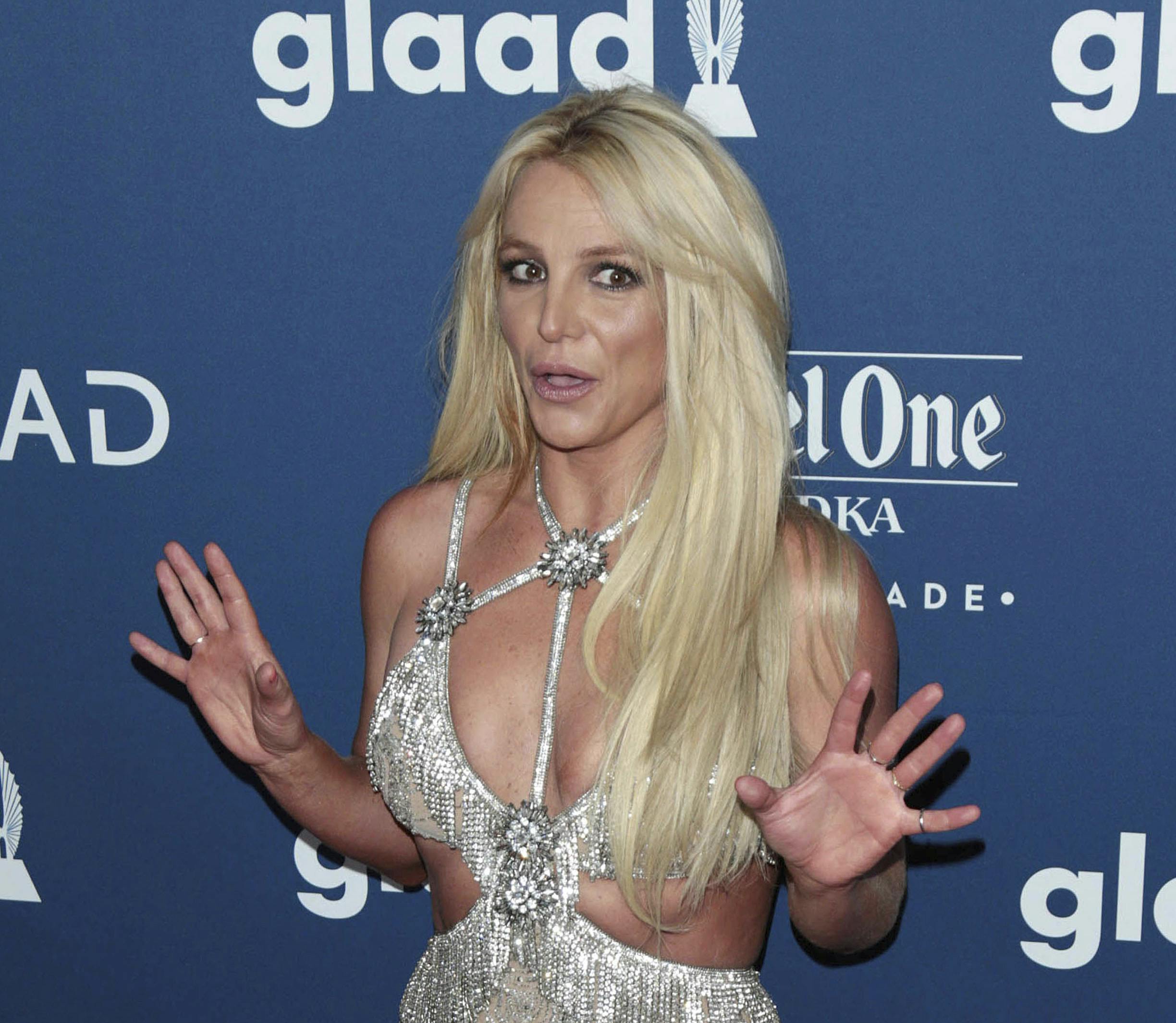 Tidligere har det lydt, at Britney Spears er parat til at "fortælle det hele". 