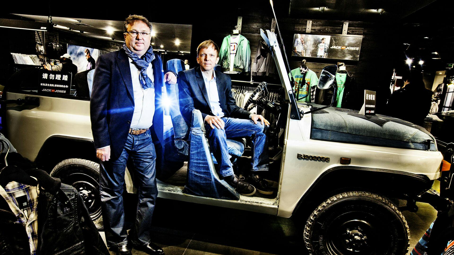 Dan Friis (t.h.) og Allan Warburg er blevet mangemilliardærer på Bestseller Fashion Group China Limited.