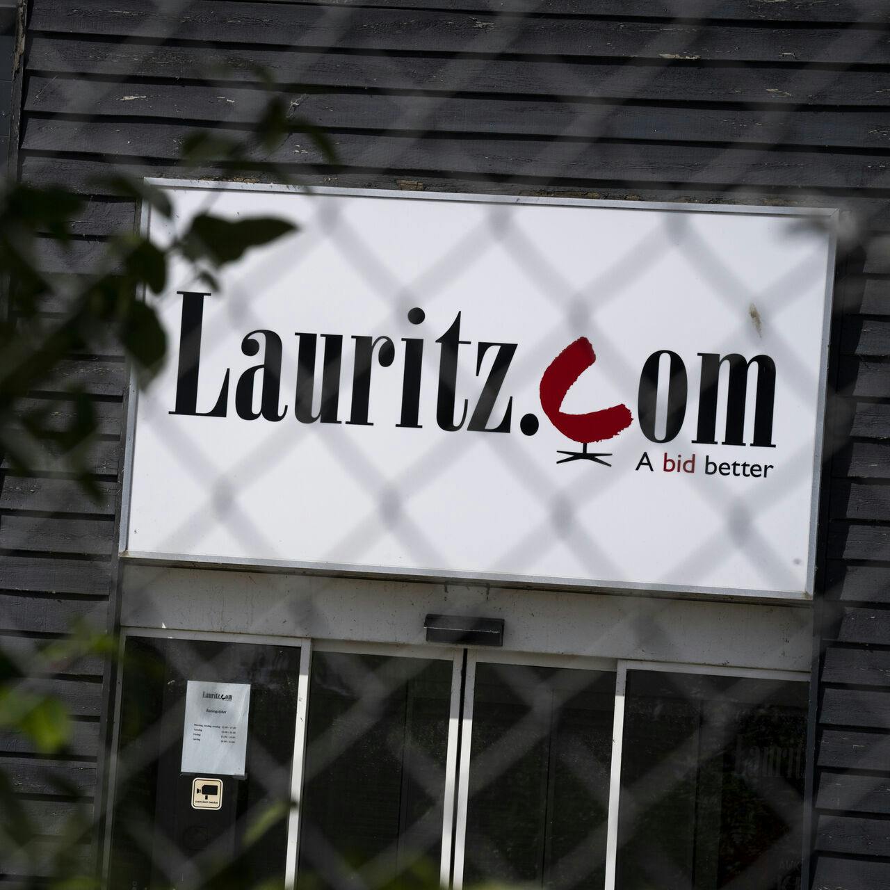 Auktionshuset Lauritz.com på Store Hedevej ved Roskilde fredag den 2. juni 2023. Forbrugerrådet Tænk fraråder at handle med auktionshuset Lauritz.com. Det skriver TV 2.. (Foto: Ida Marie Odgaard/Ritzau Scanpix)