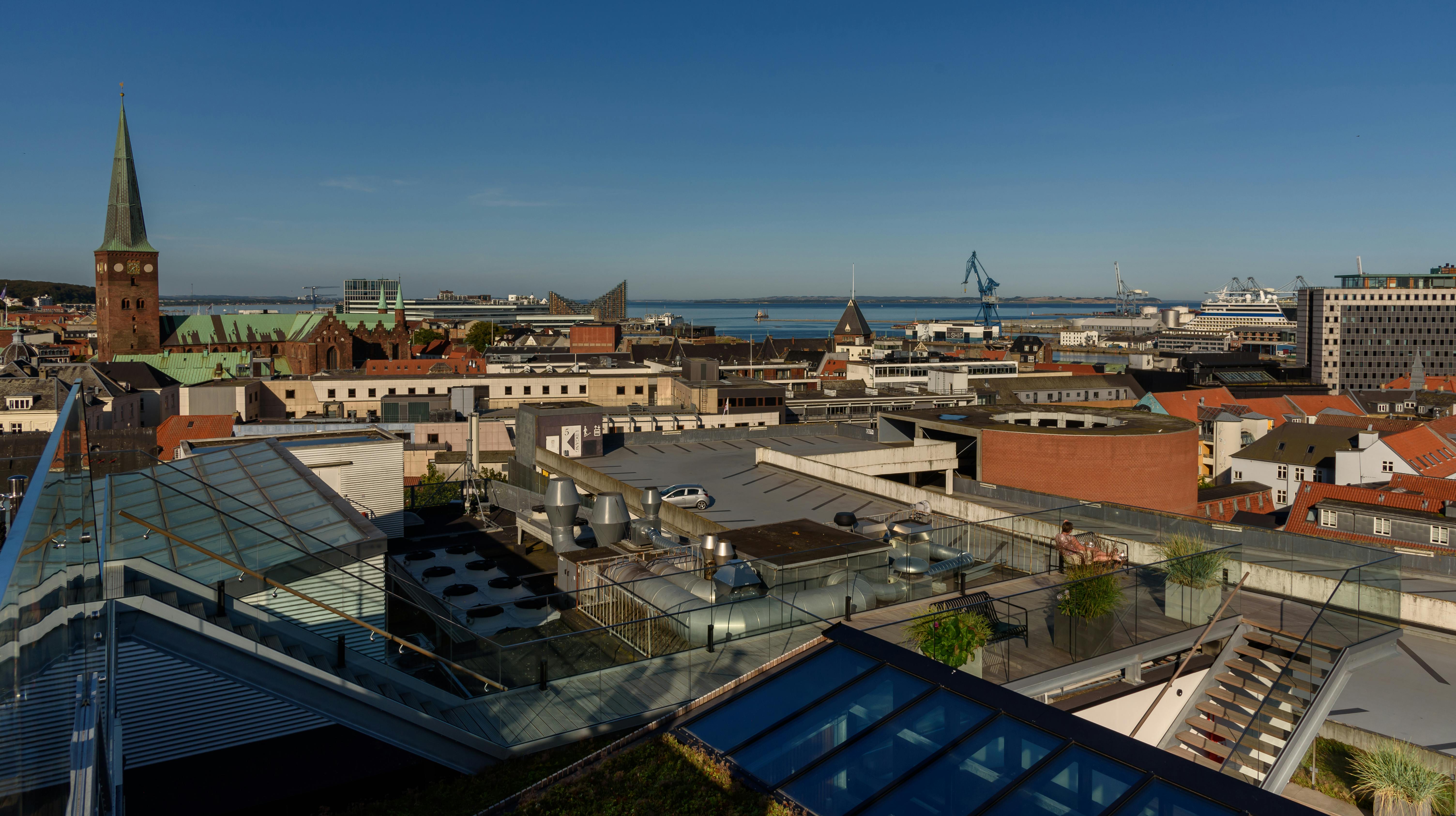 Drømmer man om at bo i Aarhus, er det tilsyneladende nu, man skal slå til.