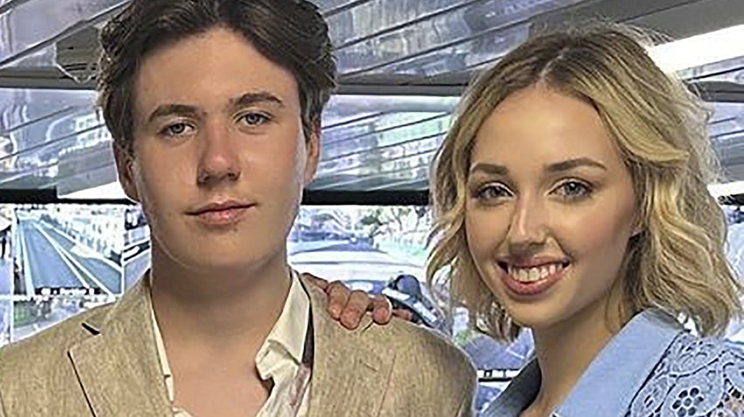 Siden prins Christian blev fotograferet med italienske prinsesse Chiara har alverdens medier spekuleret i, hvad relationen mellem de to unge mennesker er. 
