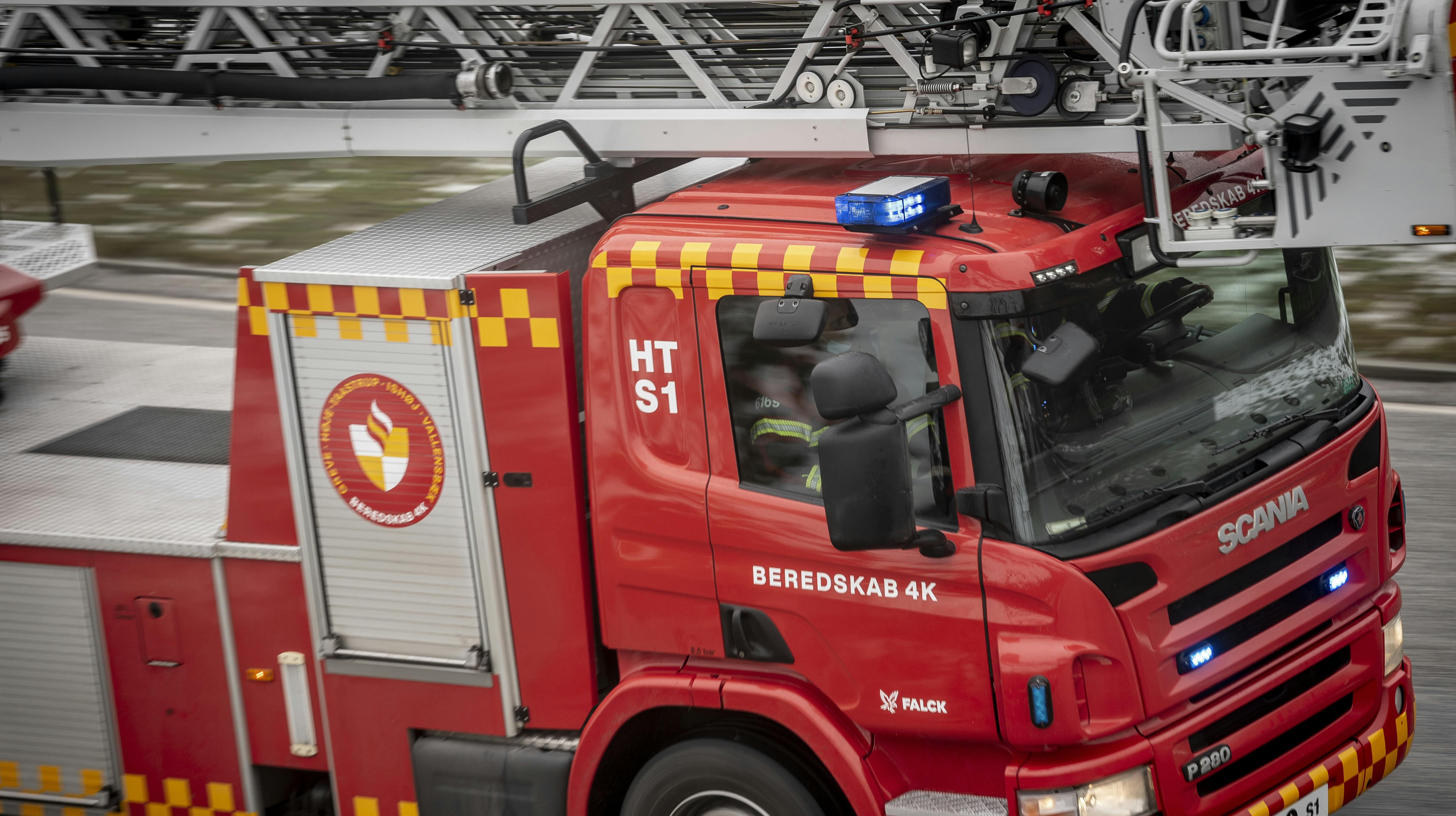 Brandvæsnet og ambulancer blev hurtigt sendt til Ørnevej i Store-Merløse 