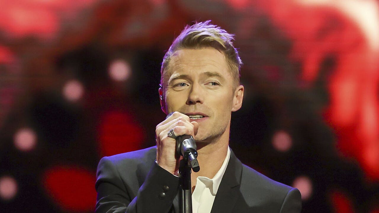 06 August 2020, Saxony, Leipzig: The Irish singer Ronan Keating sings in the Roland Kaiser Show with the title "Love can save us". Because of Corona only a few people were allowed into the studio. Photo by: Jan Woitas/picture-alliance/dpa/AP Images