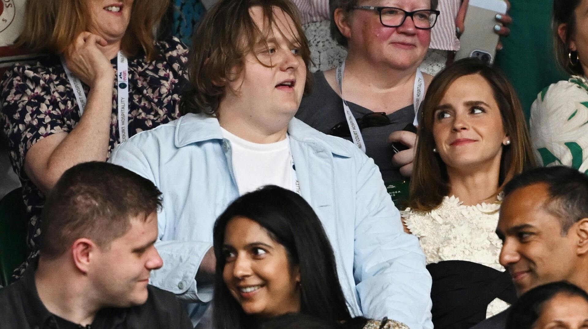 Lewis Capaldi hyggede sig i selskab med Emma Watson ved lørdagens finale.