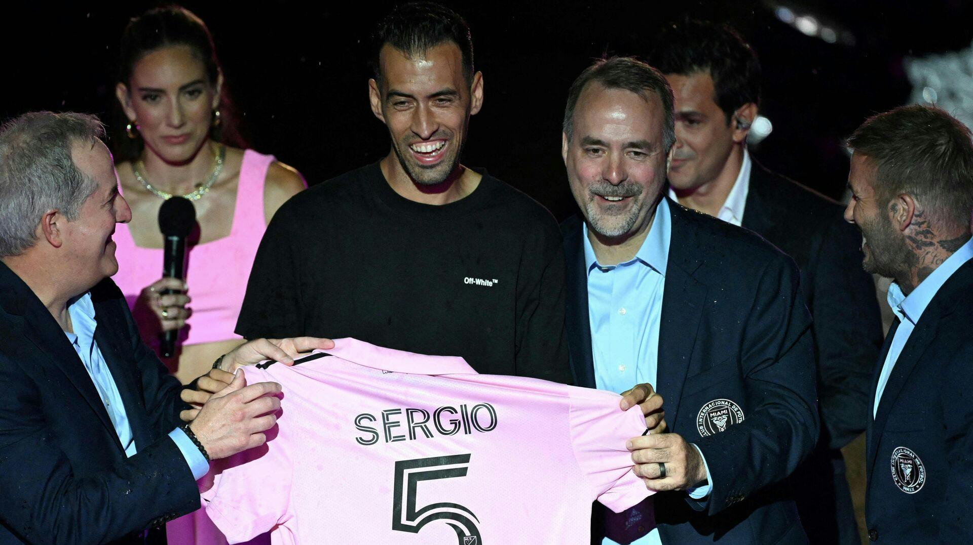 Det er Sergio Busquets og ikke Álvaro Arbeloa, der er skiftet til MLS.