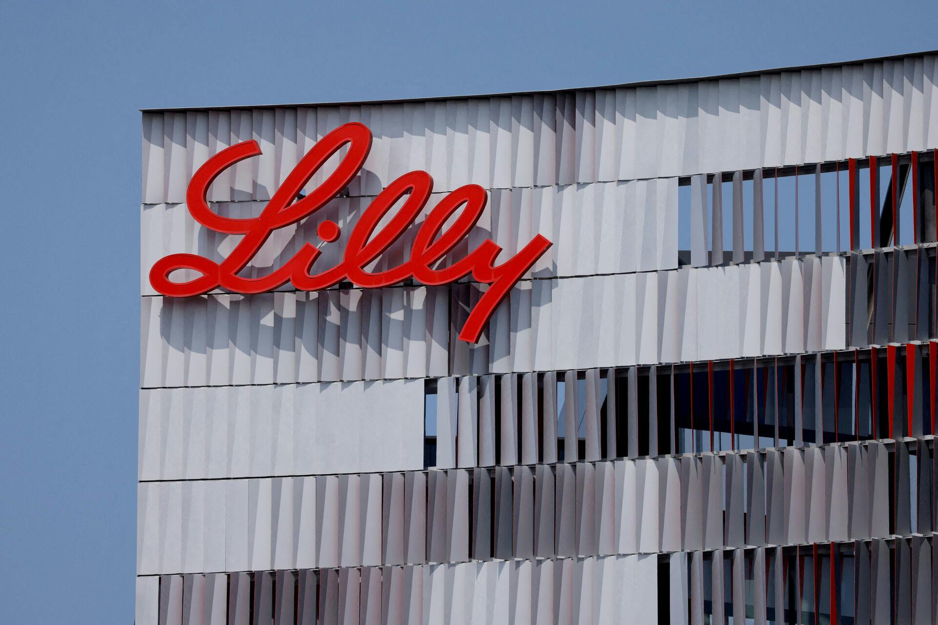 FILE PHOTO: Eli Lilly logo is shown on one of the company's offices in San Diego, California, U.S., September 17, 2020. REUTERS/Mike Blake/File Photo