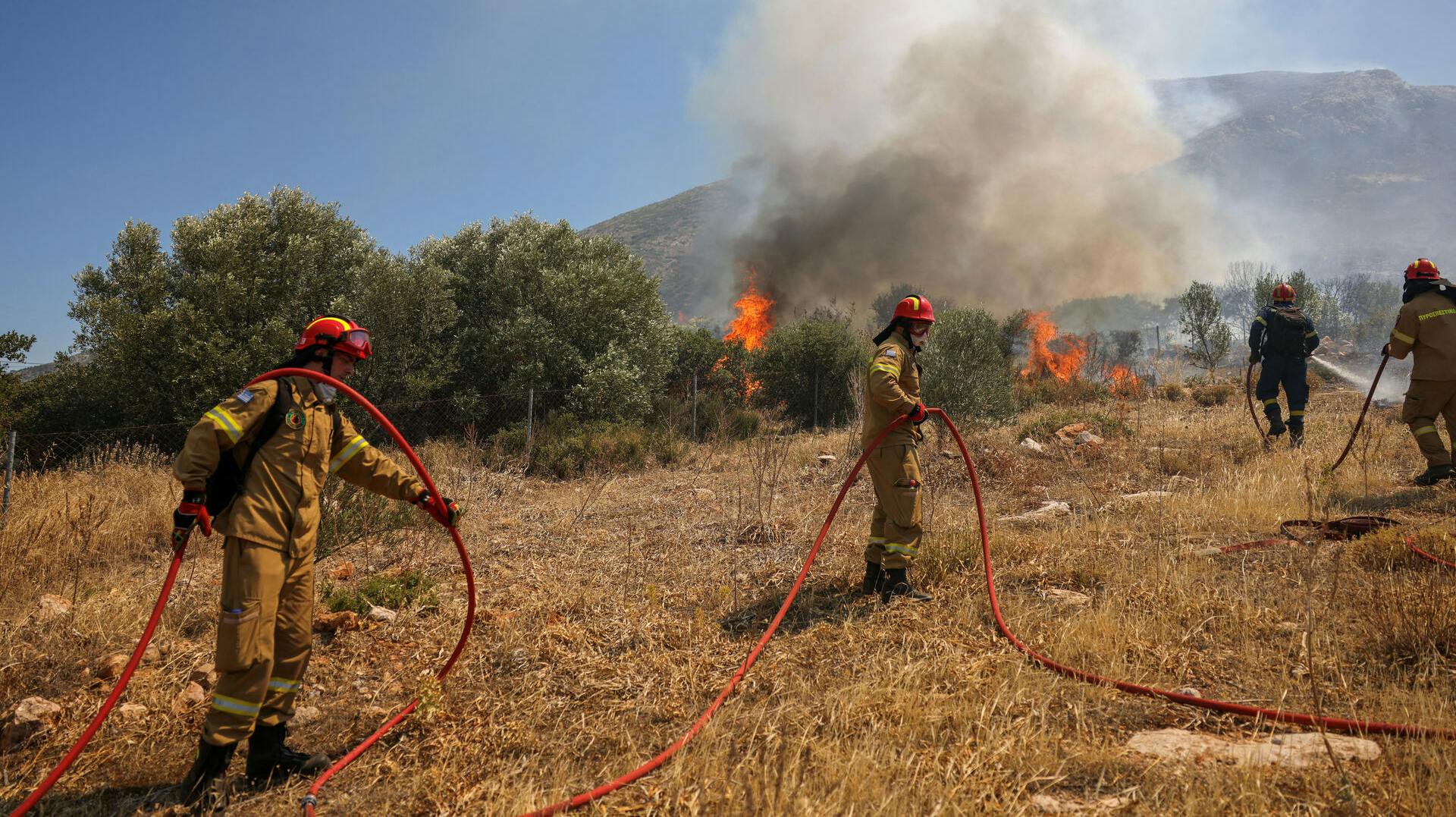 Danskere i Athen bør holde sig opdateret, lyder ordene.
