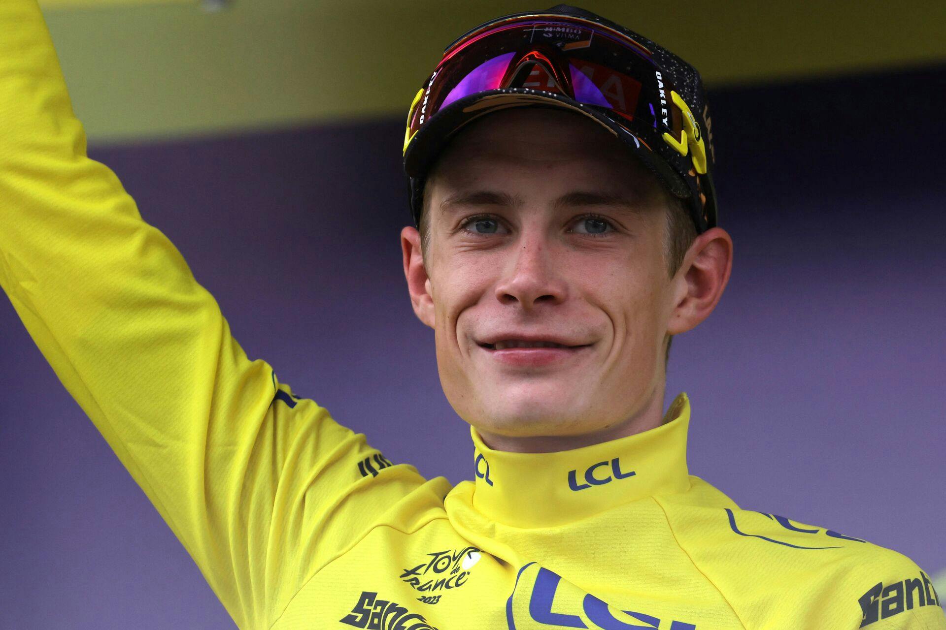 Jonas Vingegaard sidder solidt på førstepladsen i Tour de France efter sejren på 16. etape.&nbsp;