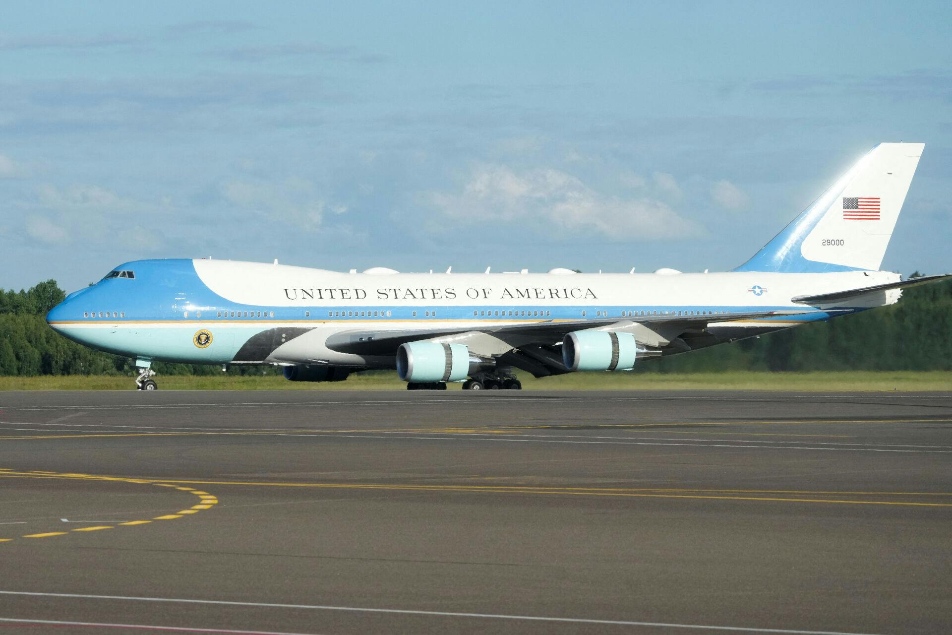 Det er ikke, fordi pladsen er knap ombord Air Force One.