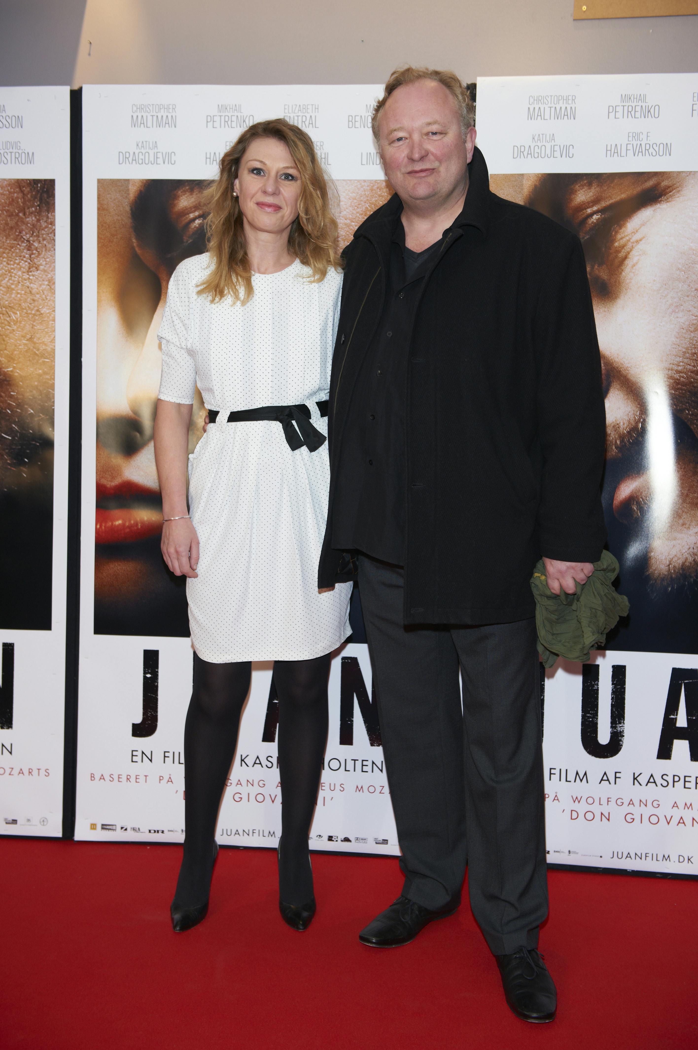 Premiere på filmen "Juan" i Imperial. - Skuespiller Bjarne Henriksen med kæreste. Dato: 02.04.2011 - Foto: Lars H. Laursen