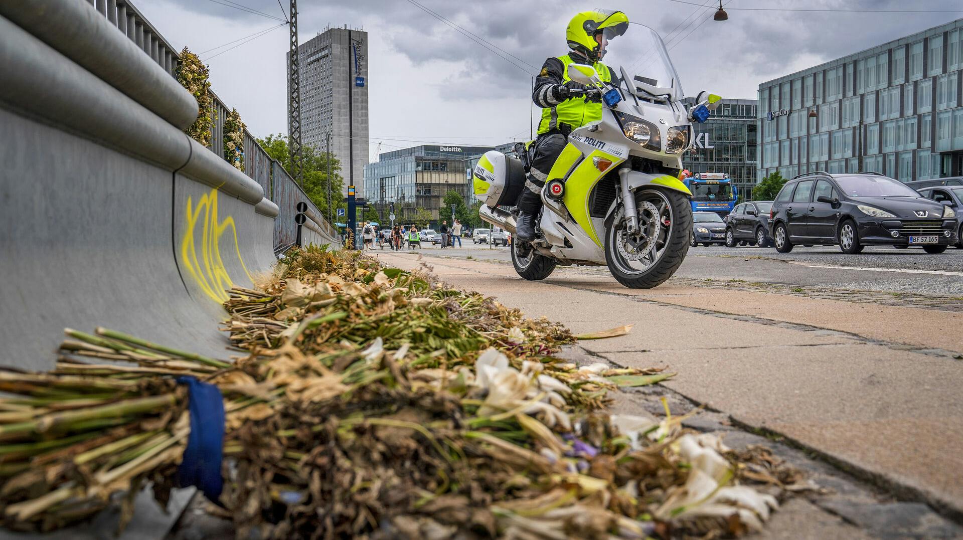 Henrik Schmeisser, politiassistent, Københavns Færdselspoliti på Langebro, hvor en af hans kollegaer mistede livet pga. en vanvidsbilist.