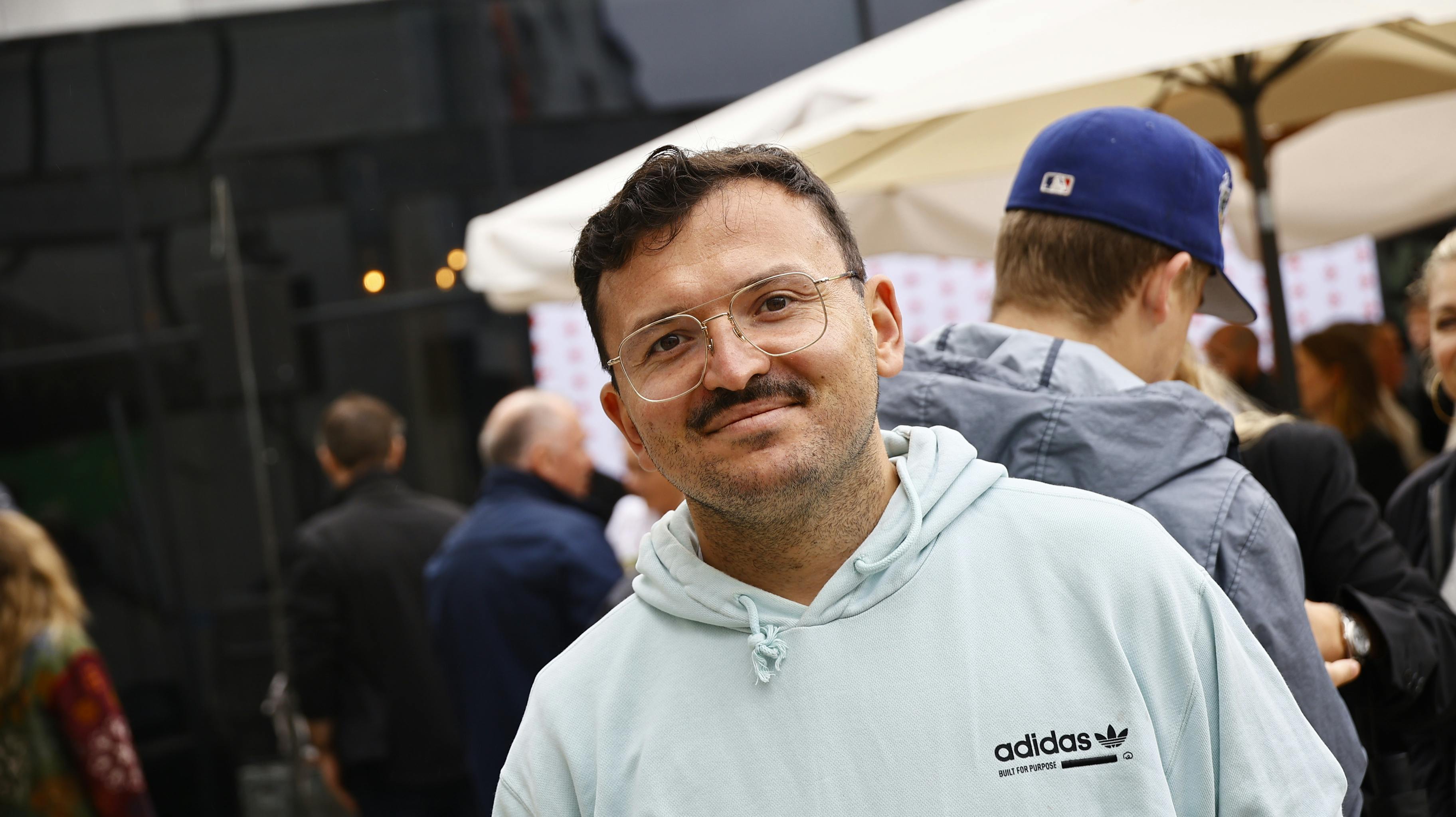 Umut har lagt sit liv om det seneste år, og der er meget langt til den gamle Umut.