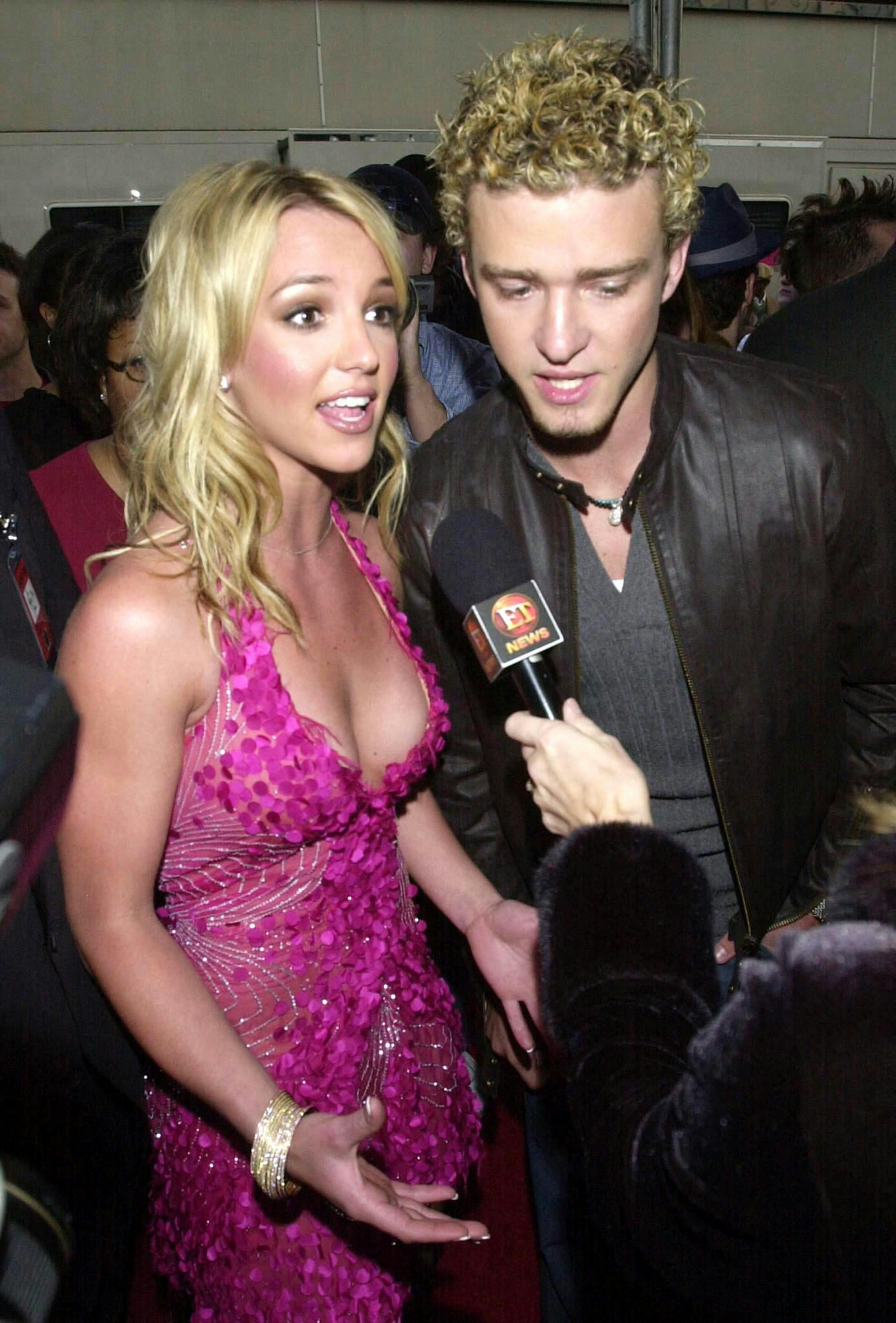 Mange fans håber på, at den sande historie om bruddet mellem Justin og Britney snart kommer frem.