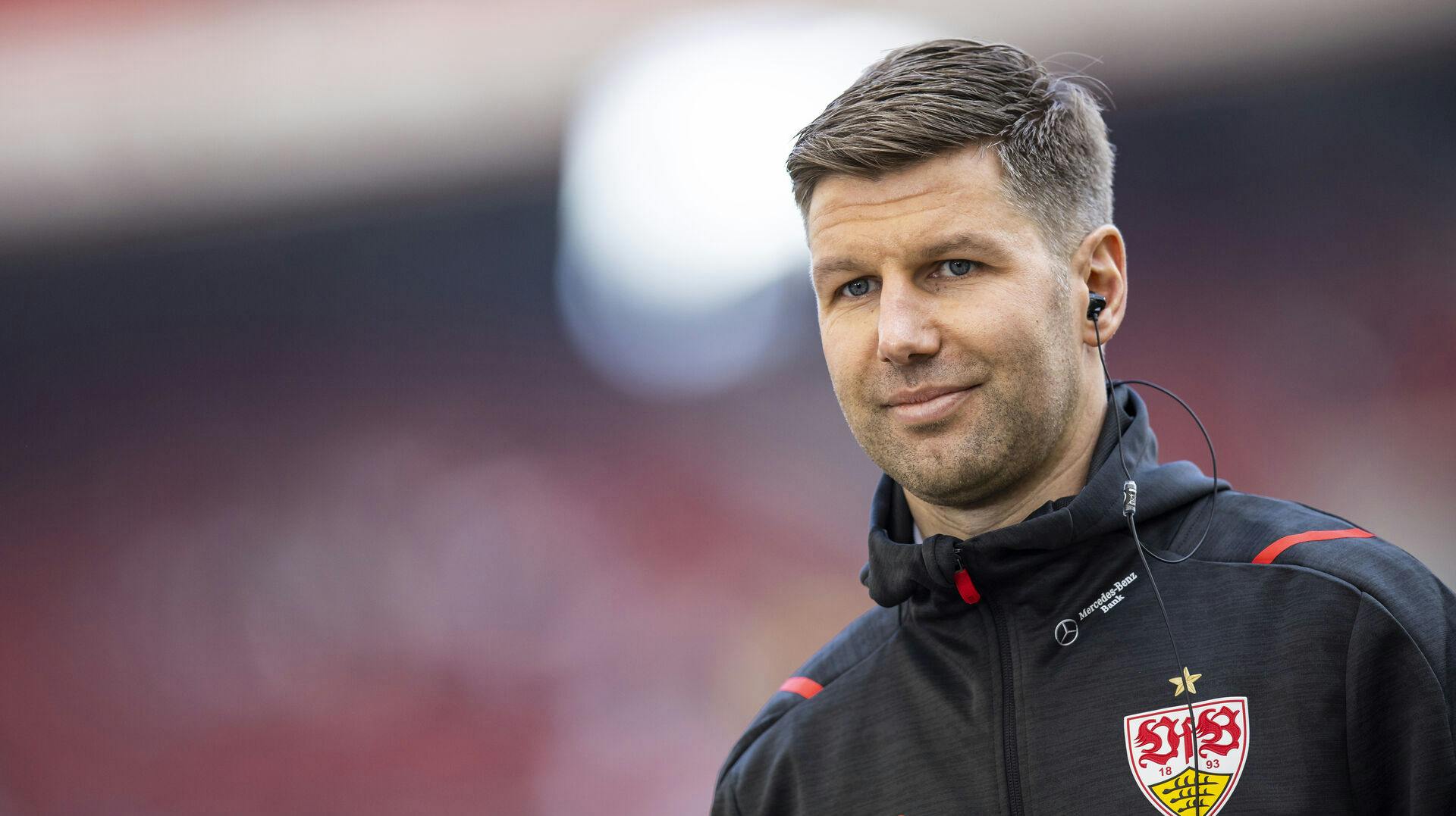 Thomas Hitzlsperger er utilfreds med Jordan Hendersons skifte, efter sidstnævnte har været fortaler for LGBT+-miljøet.