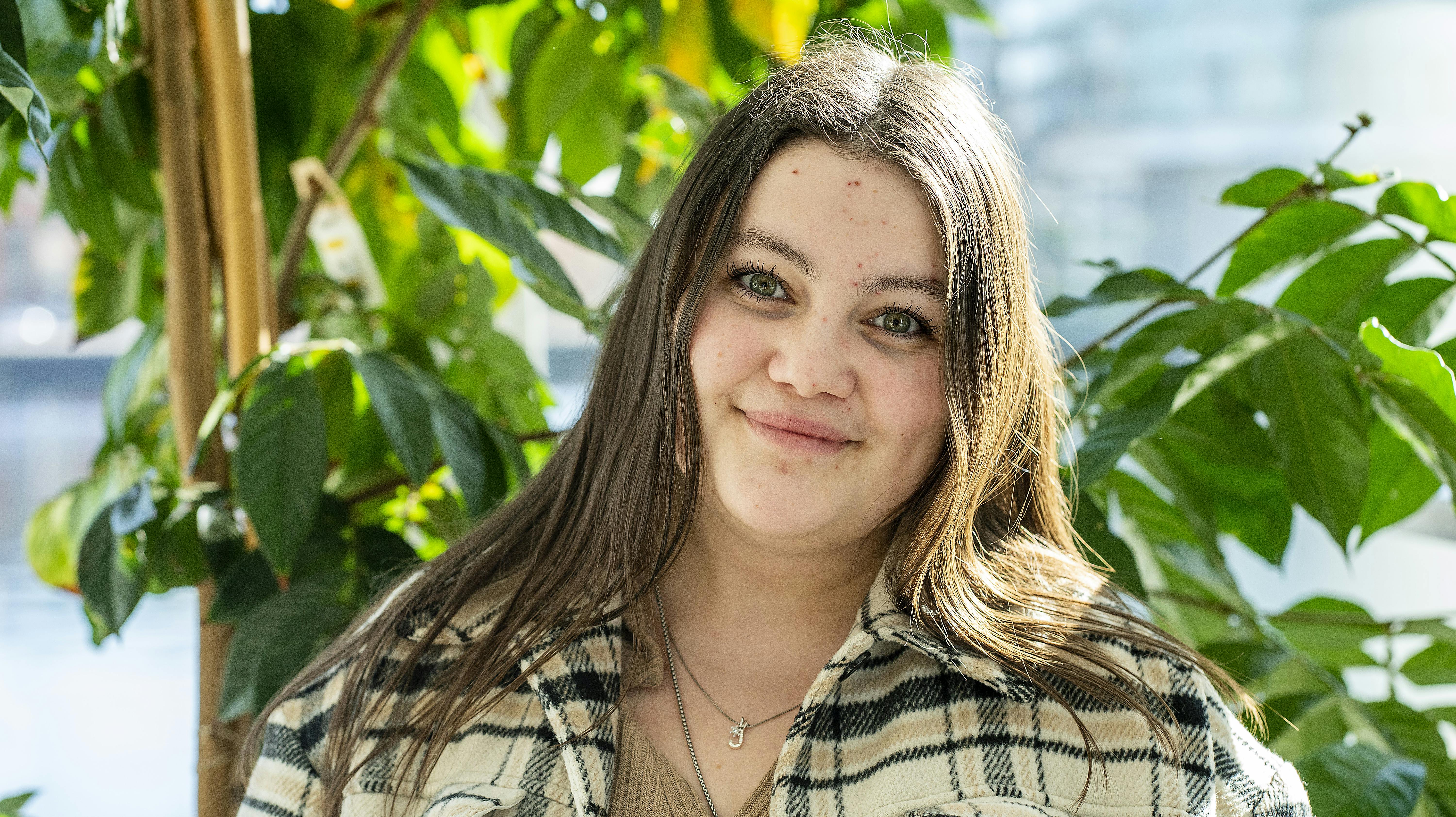 Stephanie Siguenza Henckel har jublet hele fredag morgen. Hun er nemlig kommet ind på sygeplejerskestudiet.