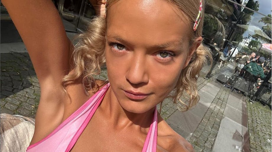 Gina Jaqueline svæver på en pink sky for tiden.
