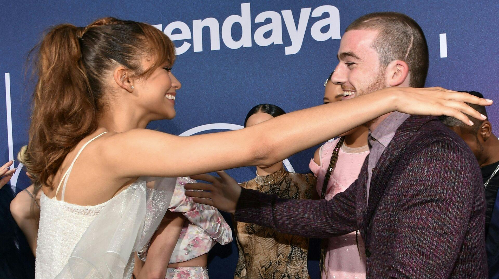 zendaya og angus