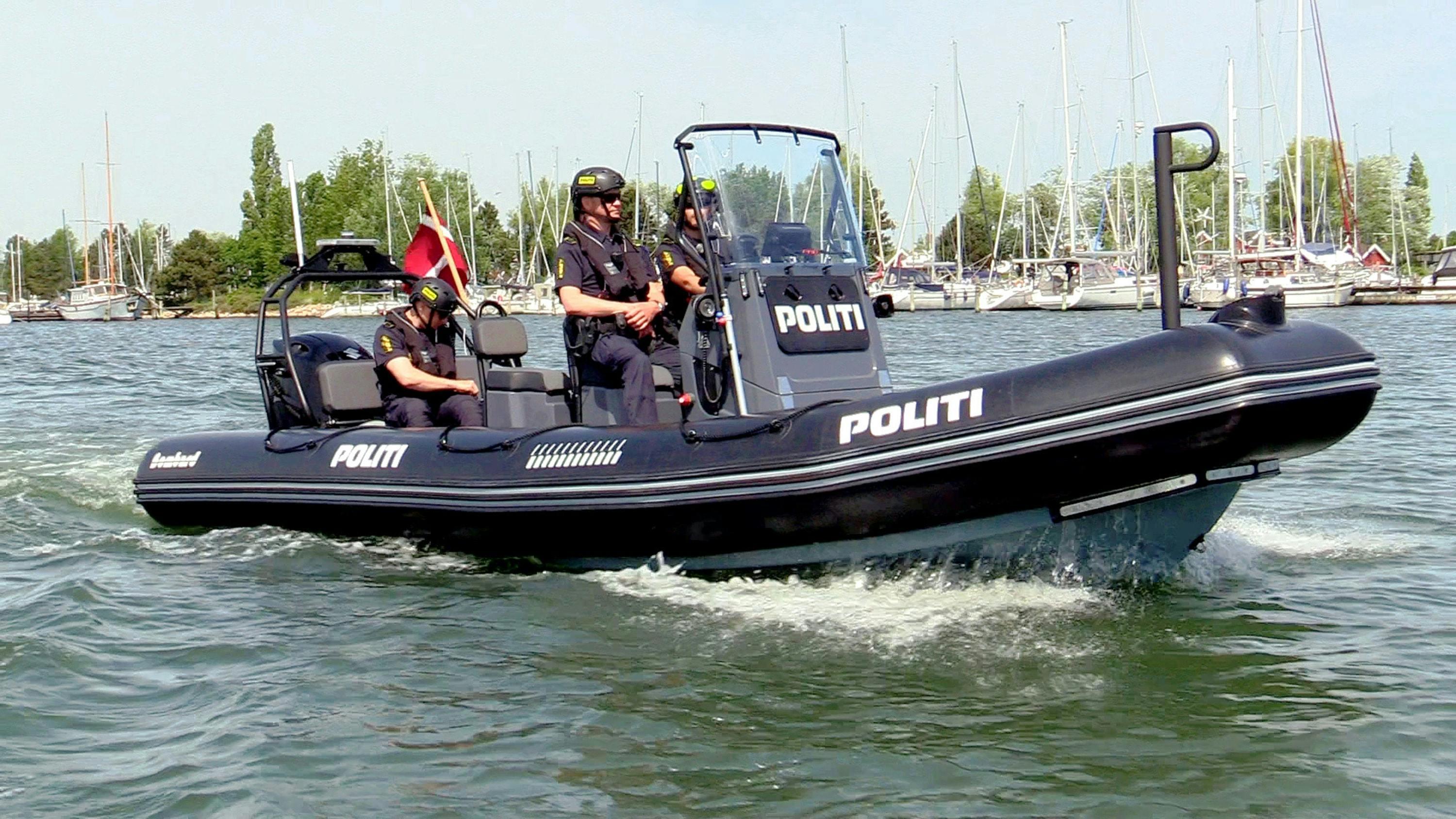 Politiet er også til stede til søs, når sommermånederne får de mange vandglade danskere ud i deres både.