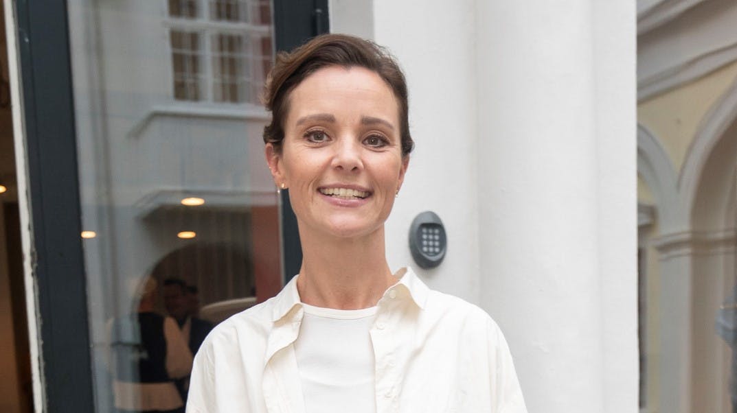 Lise Rønne bliver i første omgang afløser for det faste værtshold.