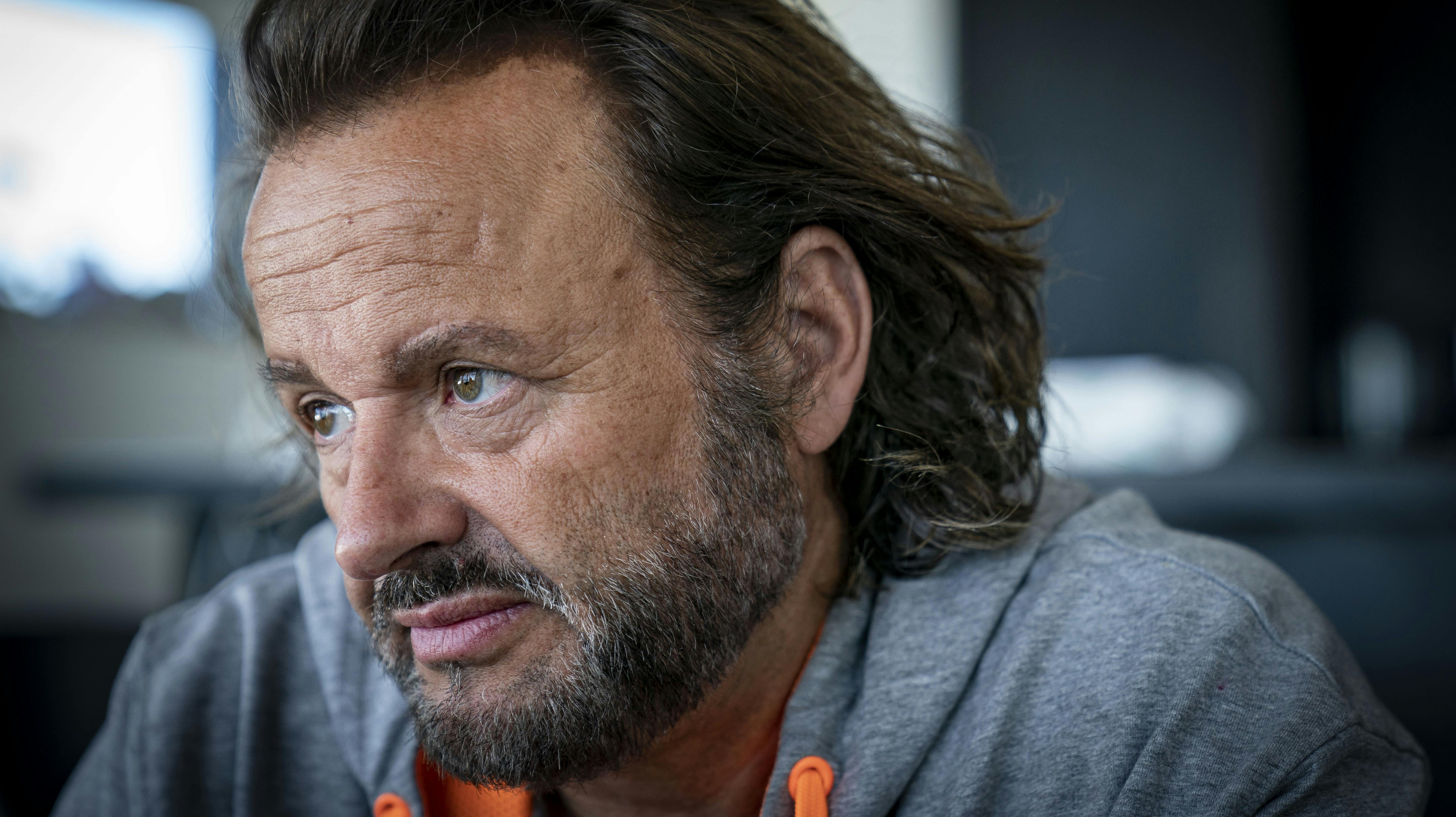 Dennis Knudsen er chokeret over, at en lille håndfuld medarbejdere på Molslinjen har takket ja til psykologhjælp efter sammenstødet på vej ombord på færgen forleden 