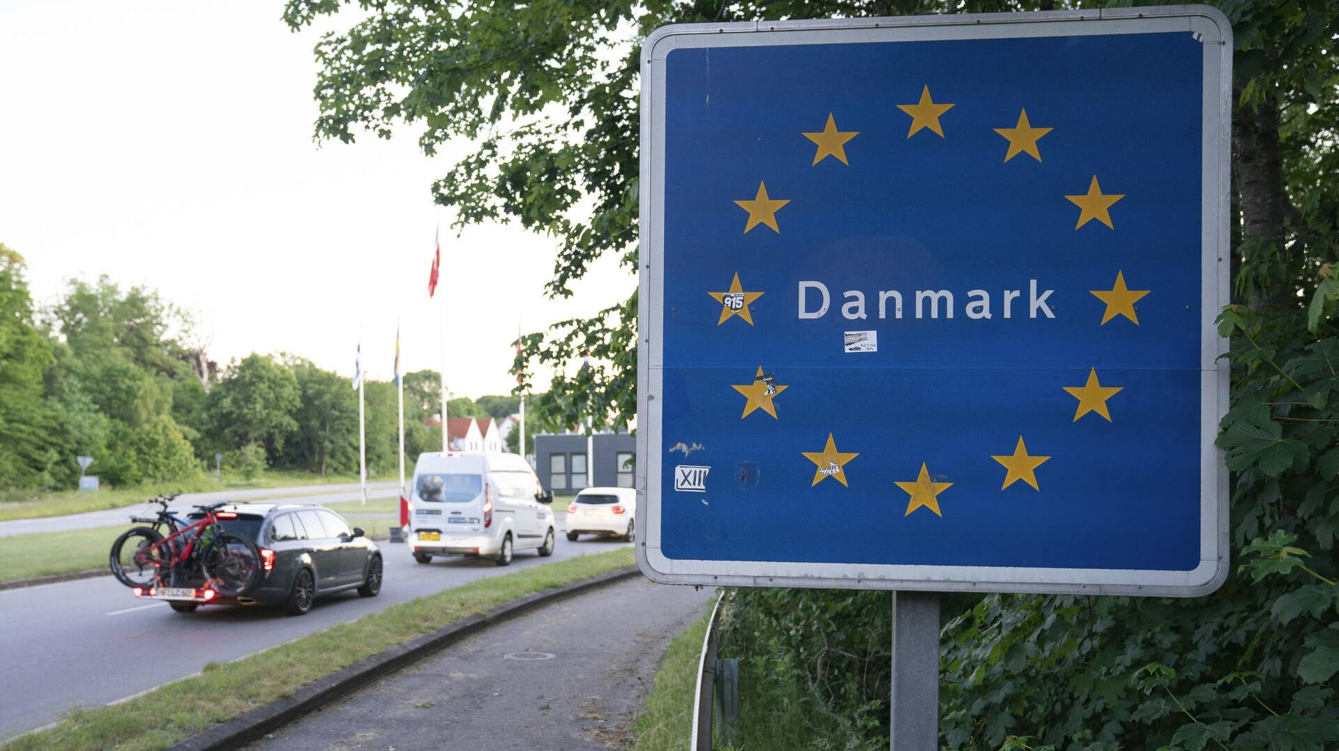 Danmark åbner grænsen for turister fra Tyskland mandag den 15. juni 2020. Her ved grænsen i Kruså ved 5 tiden om natten - morgenen.. (Foto: Claus Fisker/Ritzau Scanpix)