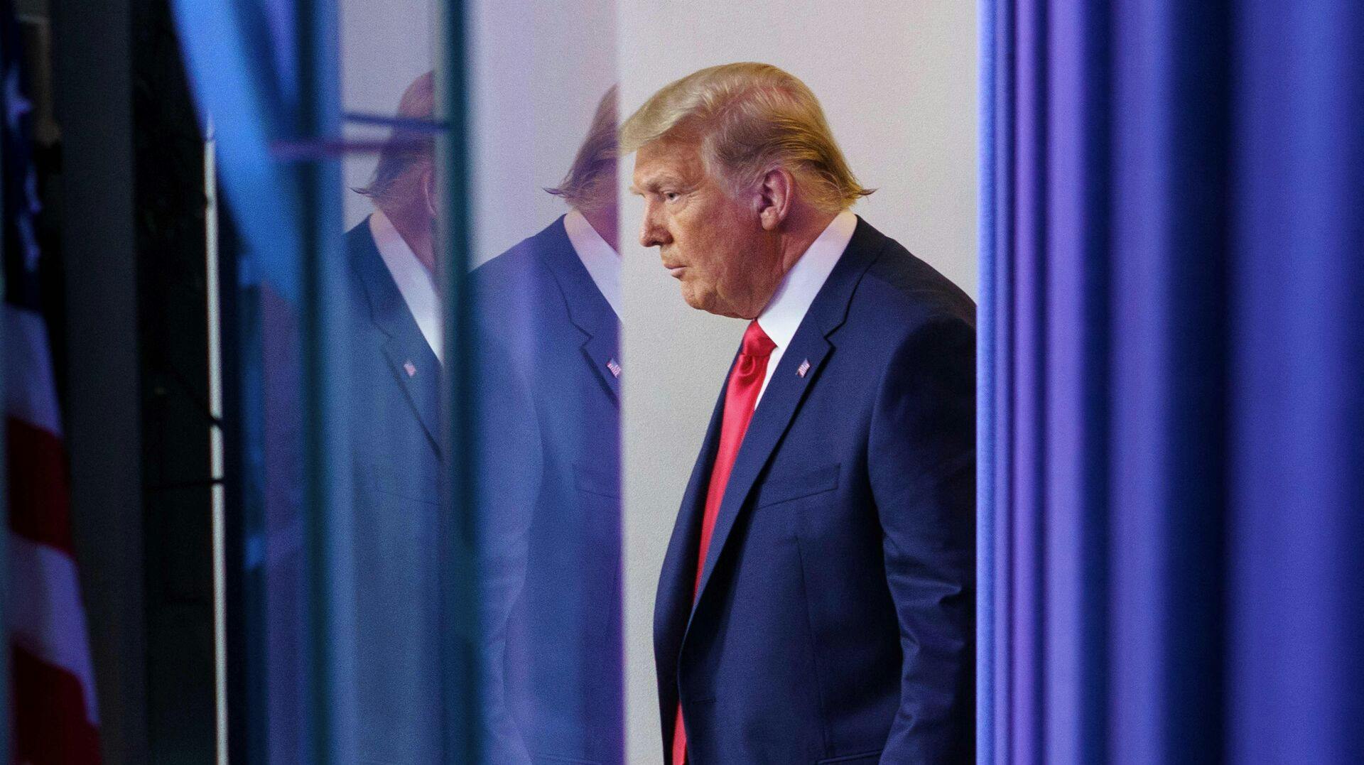 Donald Trump har ifølge ham selv sit på det rene i en sag om fjernelse af hemmelige papirer.