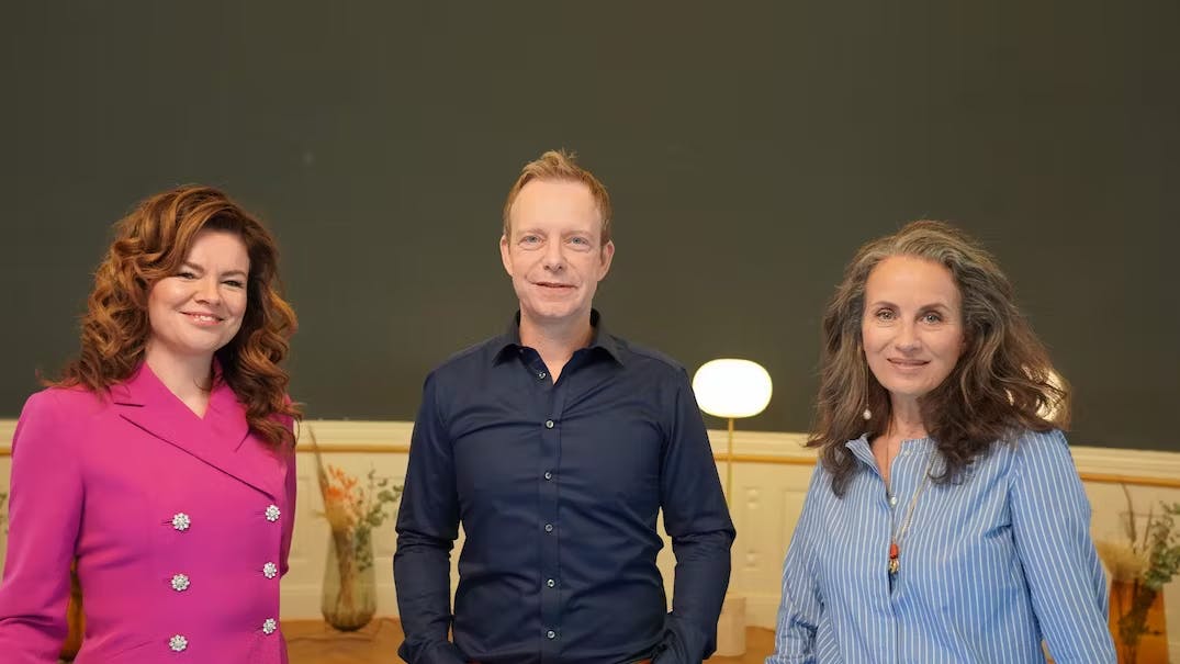 Julia Lahme har været ekspert i to sæsoner af "Gift ved første blik". Sidste år sammen med den garvede Gert Martin Hald og den nye ekspert Nina Reventlow. I år er der sat et nyt hold, som endnu ikke er afsløret.