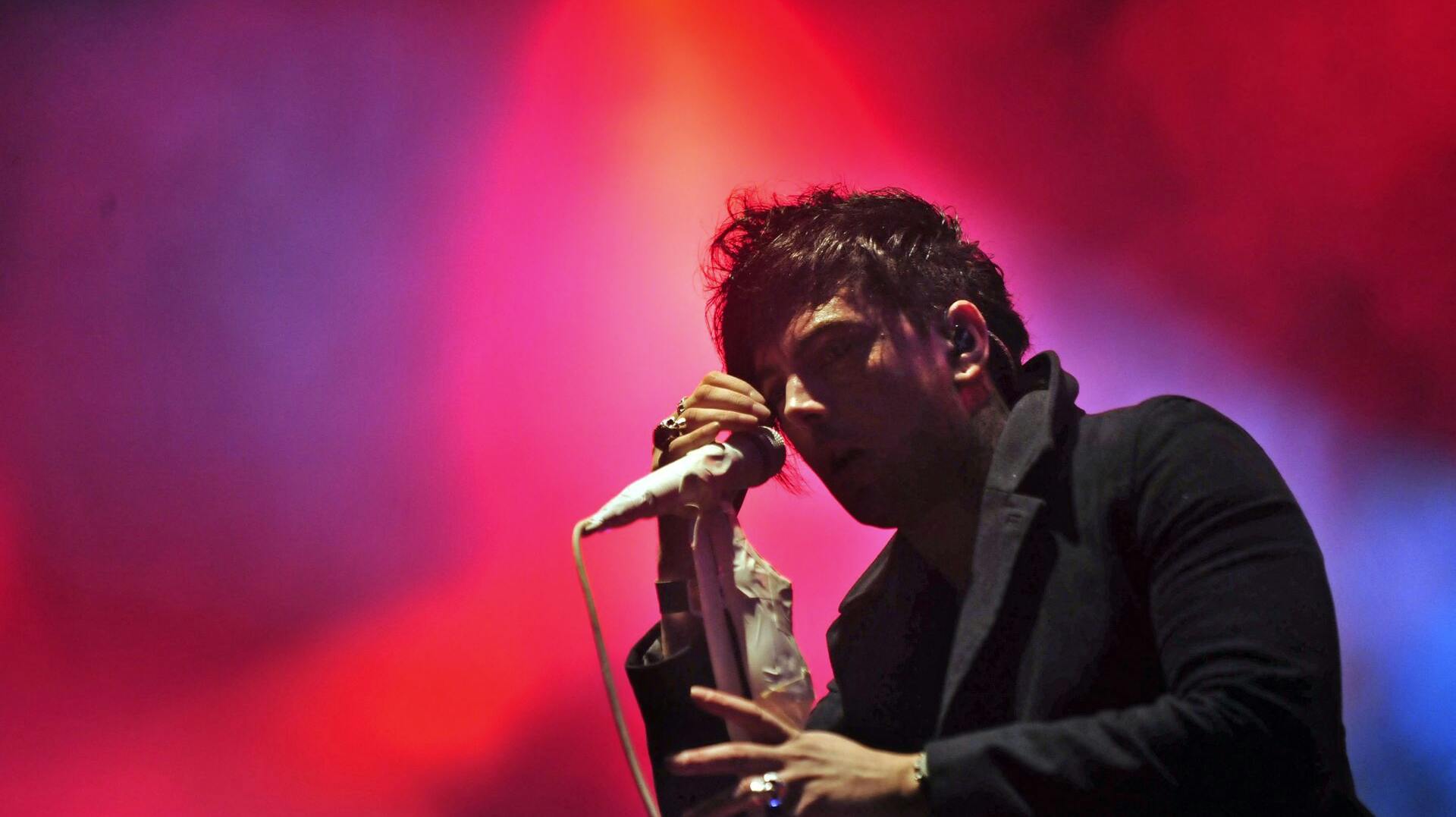 Den tidligere forsanger for Lostprophets, Ian Watkins, blev i 2013 idømt 35 års fængsel for pædofili. Det er tydeligvis ikke gået i glemmebogen i det fængsel, hvor han afsoner sin dom. I weekenden blev han kidnappet og mishandlet af tre af sine medfanger.