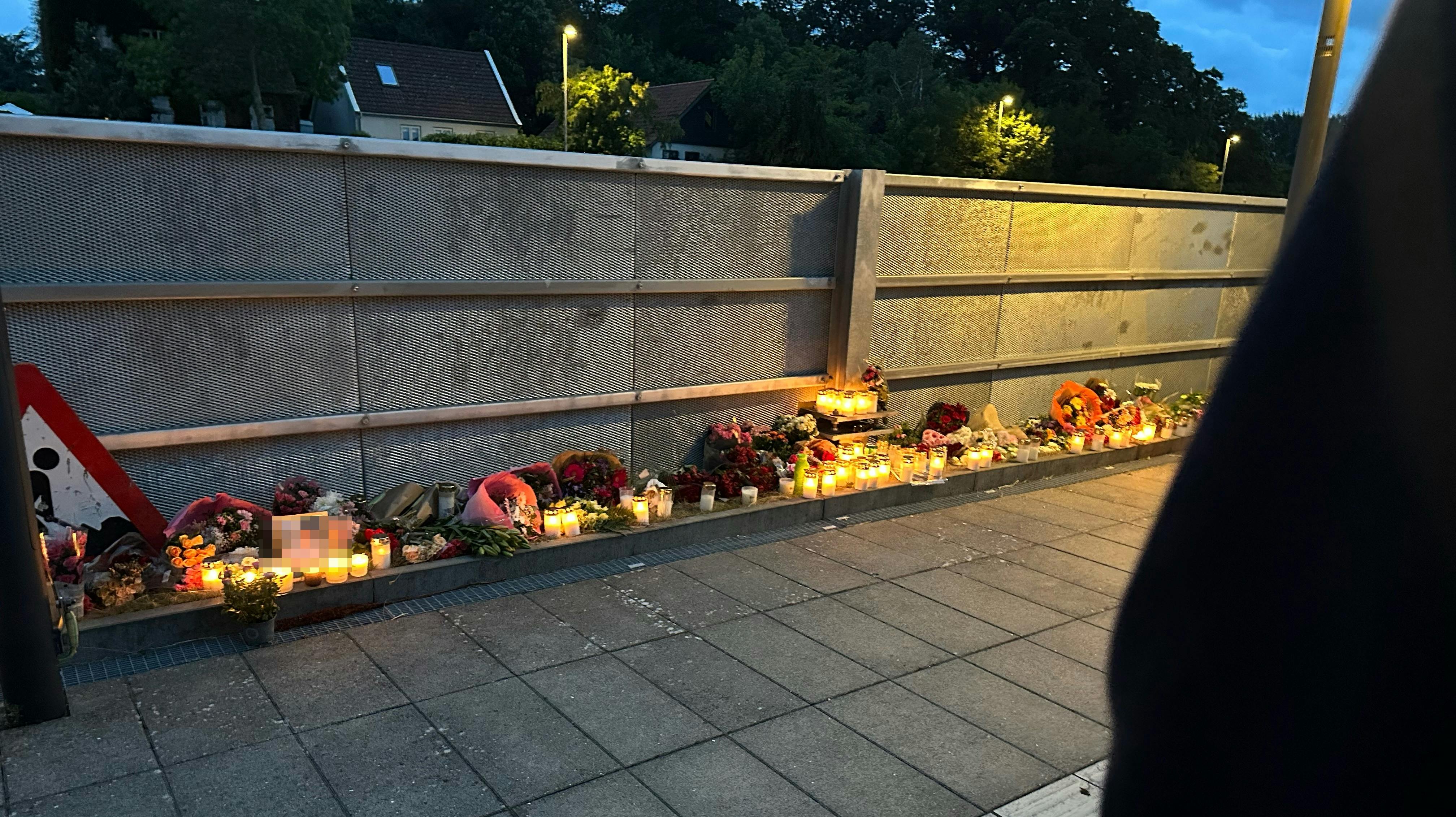 Der blev afholdt mindehøjtidelighed for drengen dagen efter den tragiske ulykke.