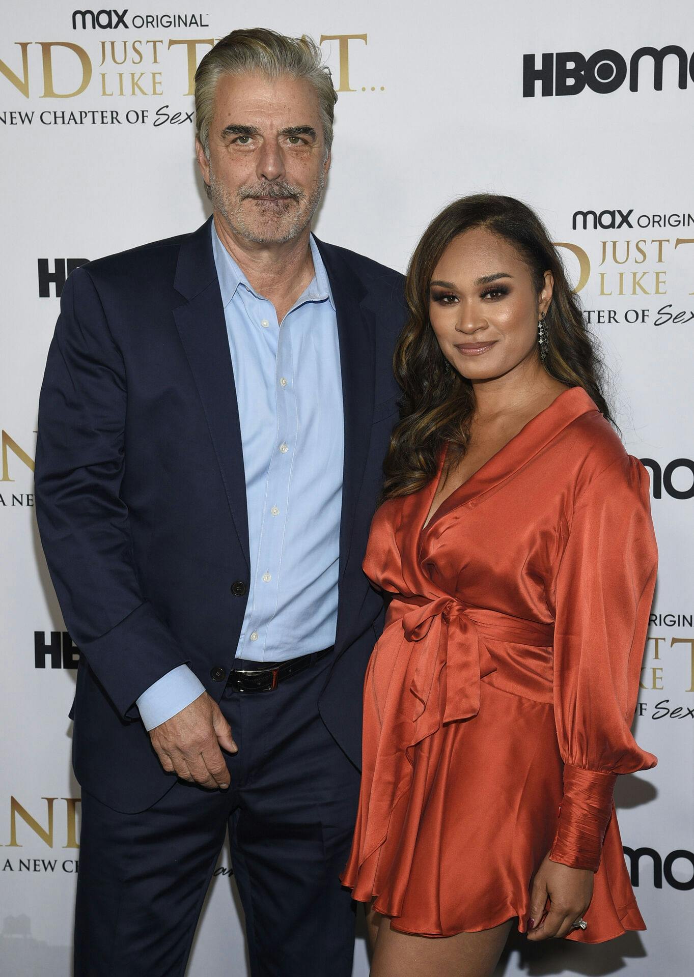 Chris Noth og Tara Wilson.