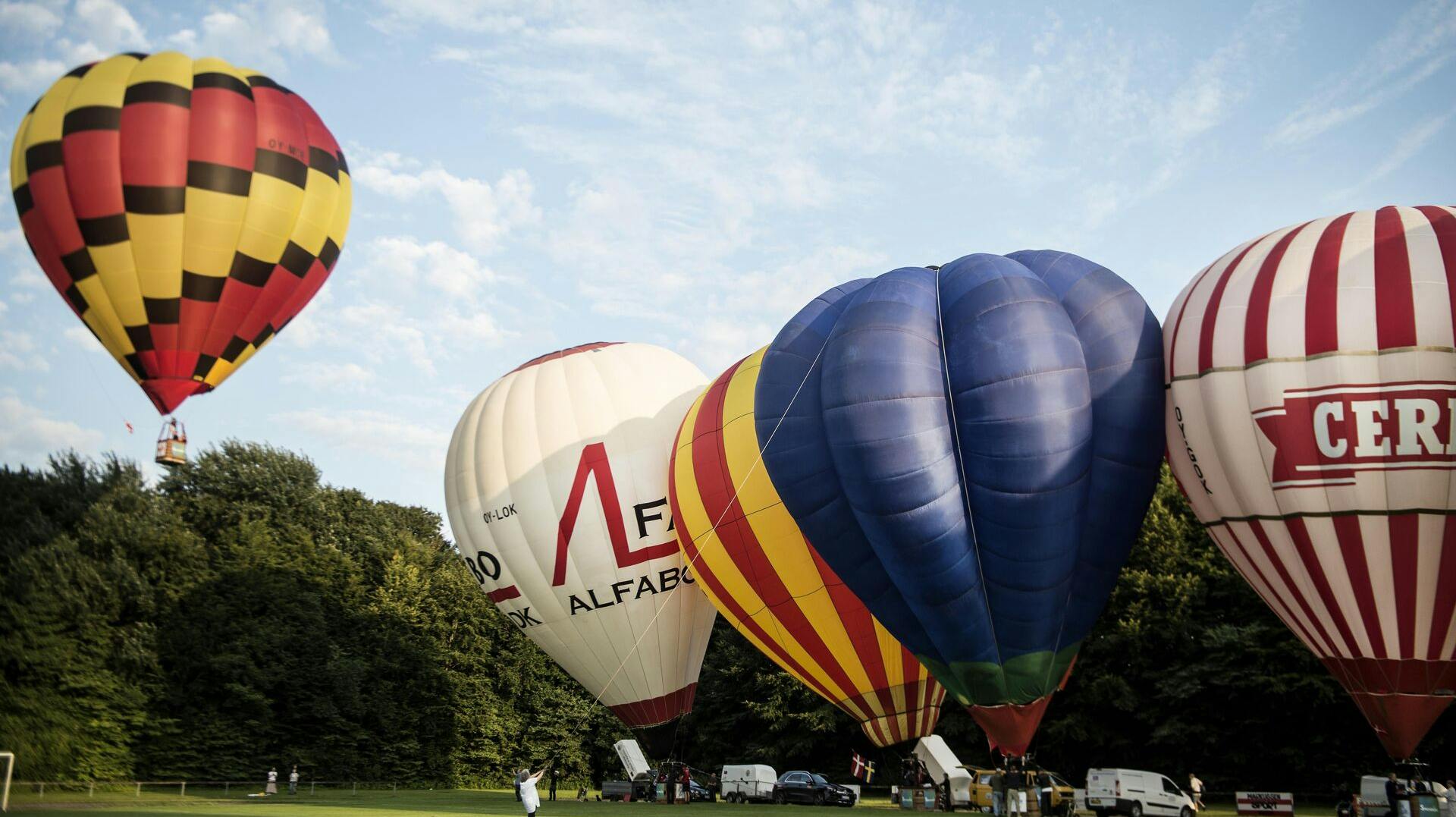 Dårligt vejr forhindrer ballonflyvning for anden dag i træk til dette års danmarksmesterskab i ballonflyvning