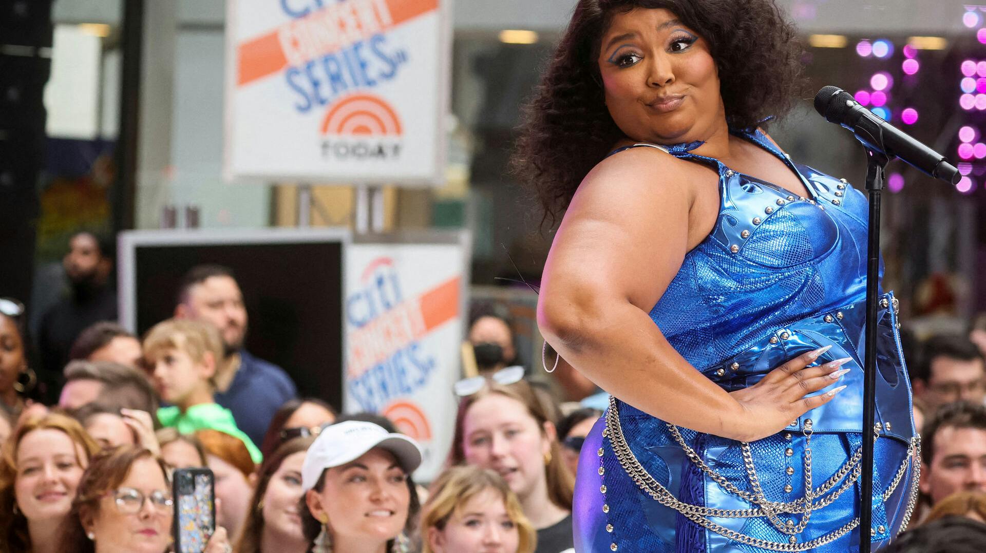 FILE PHOTO: Singer Lizzo performs on NBC's "Today" show in New York City, U.S., July 15, 2022. REUTERS/Brendan McDermid/File Photo