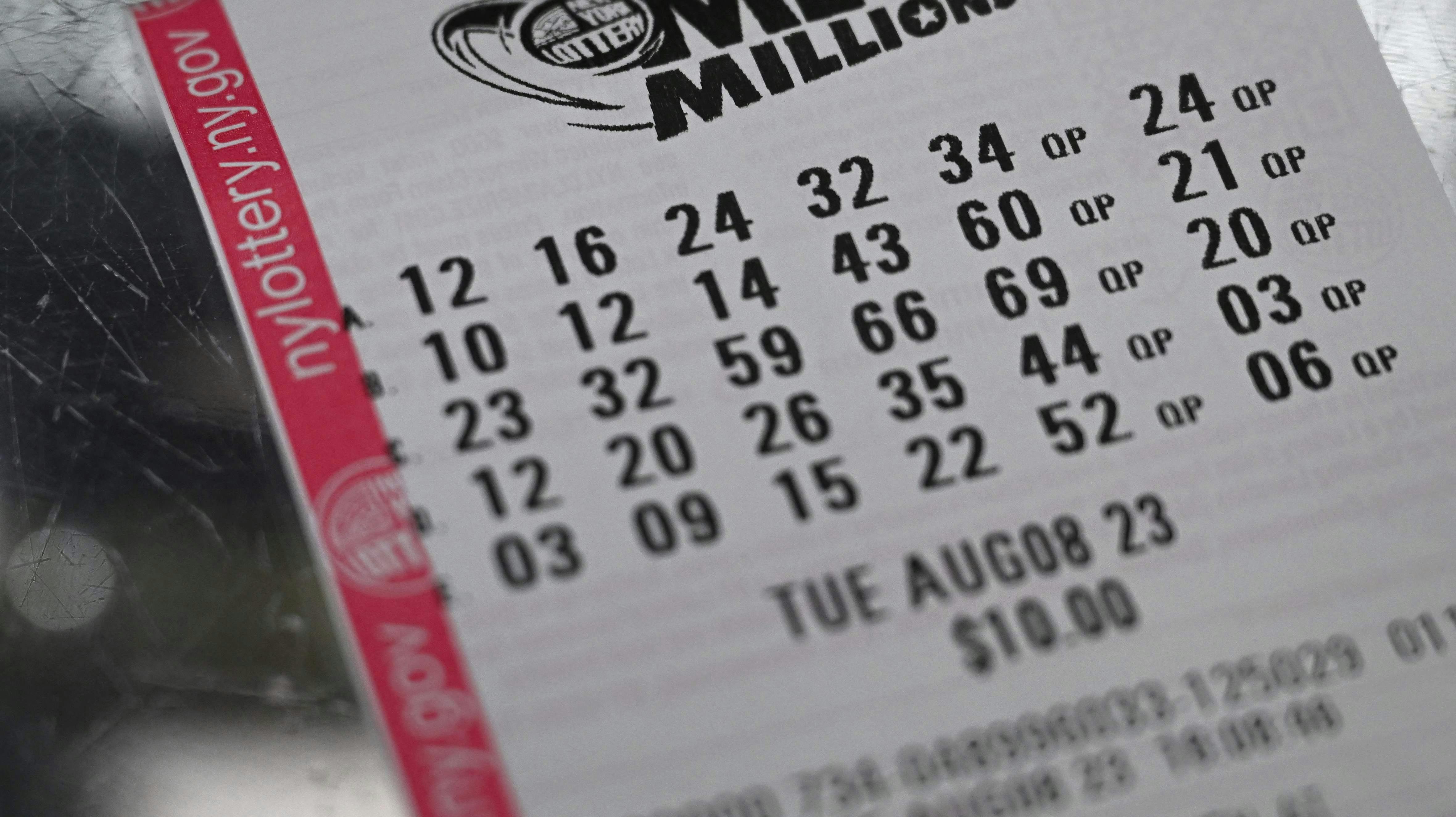 Lottokuponen er udstedt i Florida, men vinderen eller vinderne har endnu ikke meldt sig.