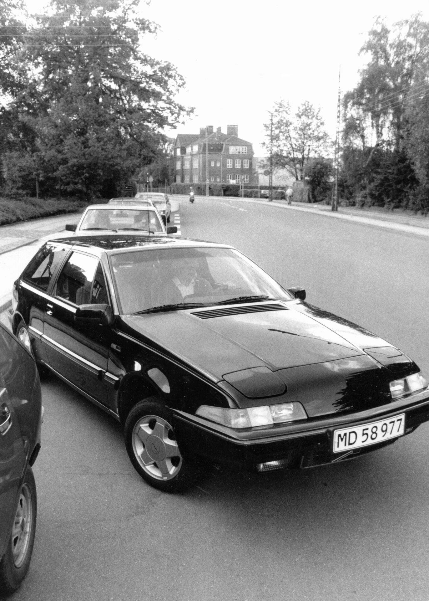 Kronprins Frederik i sin Volvo 480 ES, som han fik i 18 års fødselsdagsgave.