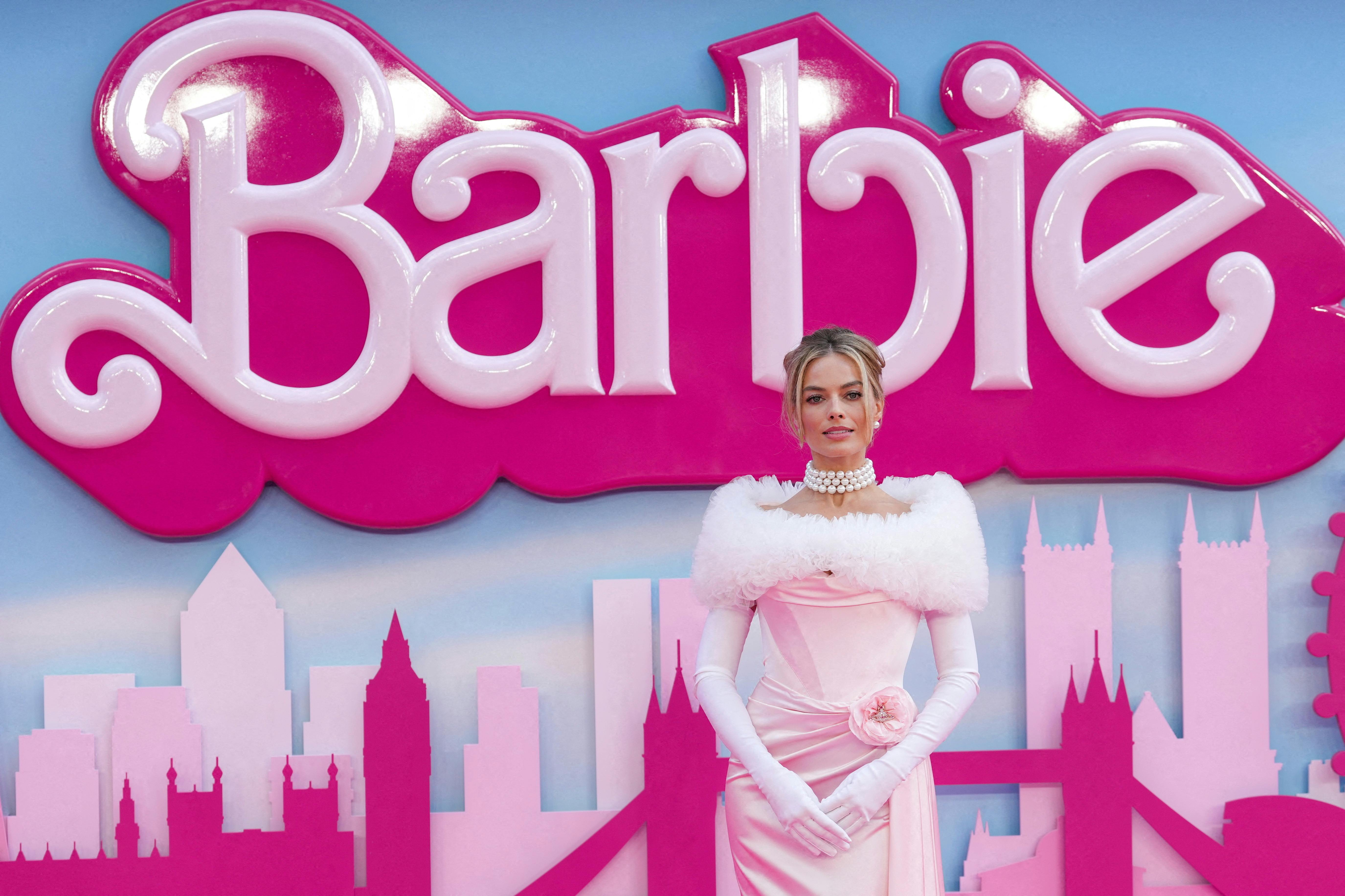 "Barbie"-filmen med Margot Robbie har storhittet, men er blevet forbudt i en række lande – senest i Kuwait. 
