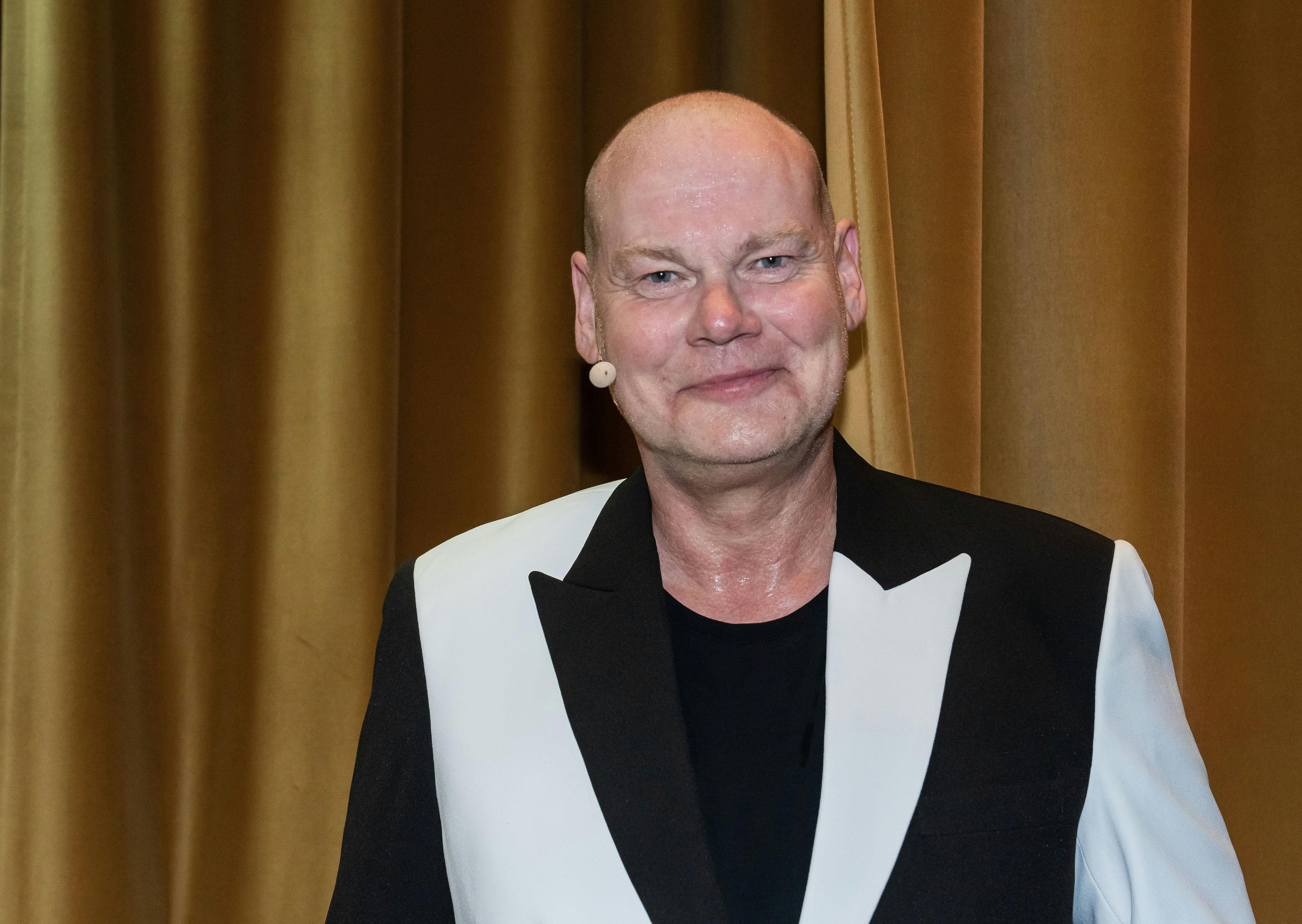 OPGAVE:  Premiere på Tivolirevyen. STED: TivoliJOURNALIST: Luise Marie Bekker og Tanja LarsenFOTOGRAF: Hanne JuulDATO: 20230601