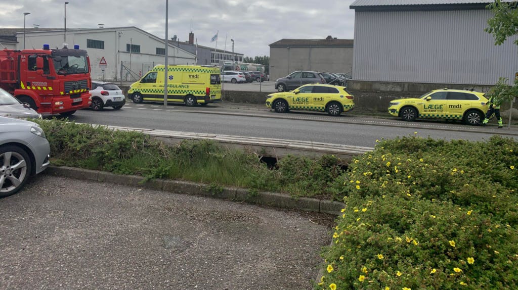 Der er fundet en bombelignende genstand i Randers. Det har fået politiet til at afspærrer området.