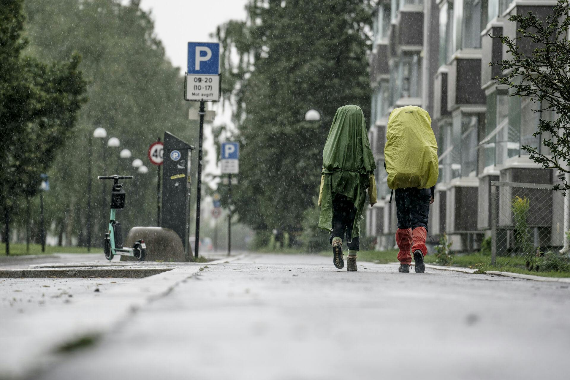 Særligt den østlige del af Danmark vil lørdag eftermiddag og aften blive ramt af uvejr.&nbsp;
