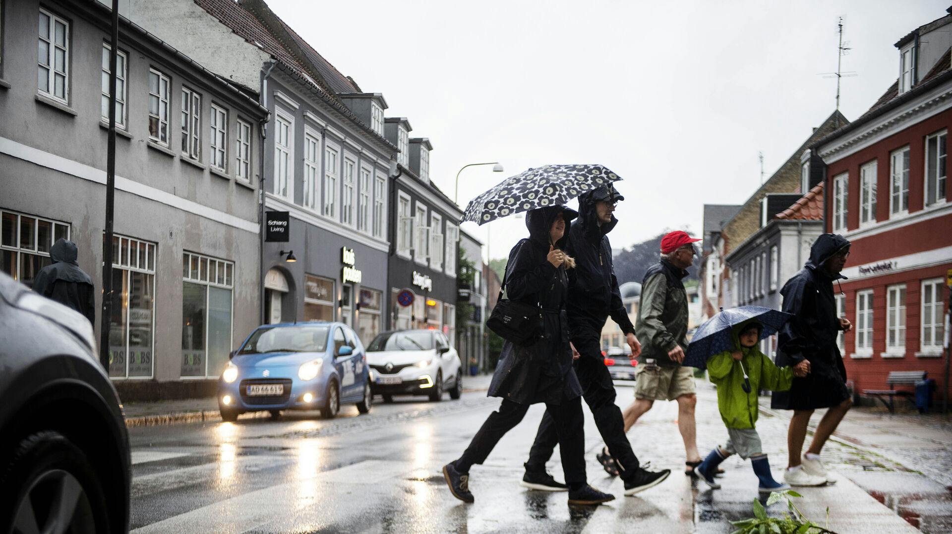 Vestergade, Kraftigt regnvejr rammer Svendborg mandag den 10. juli 2923. (Foto: Tim Kildeborg Jensen/Ritzau Scanpix)